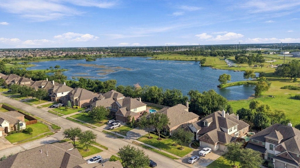 2936 Hawkins Creek Lane, League City, TX 77573 Aerial view showing how close you are to the lakes.