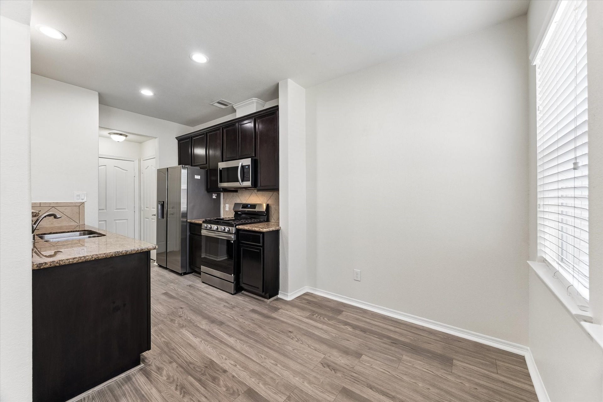 10942 Chazenwood Drive, Houston, TX 77064