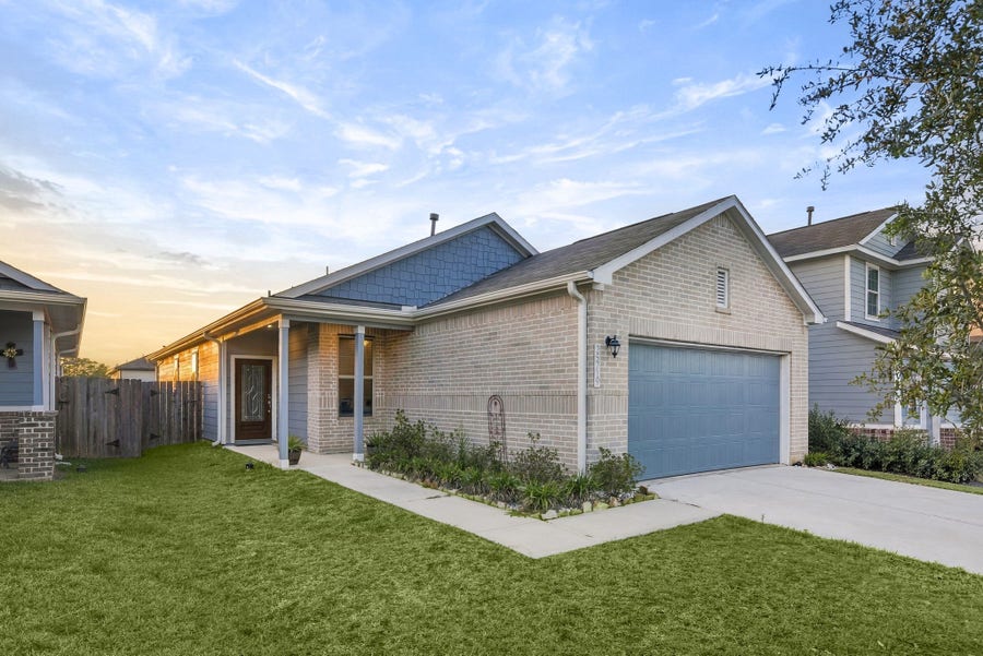 Property photo for 25719 Boxwood Hedge Lane, Tomball, TX