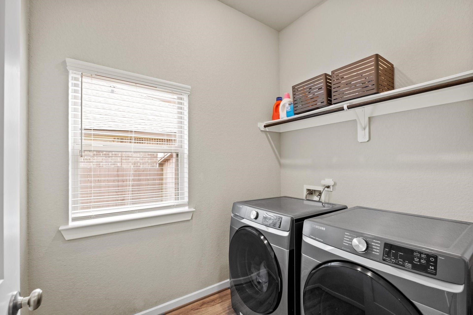12431 Palo Acebo Lane, Humble, TX 77346 Laundy room