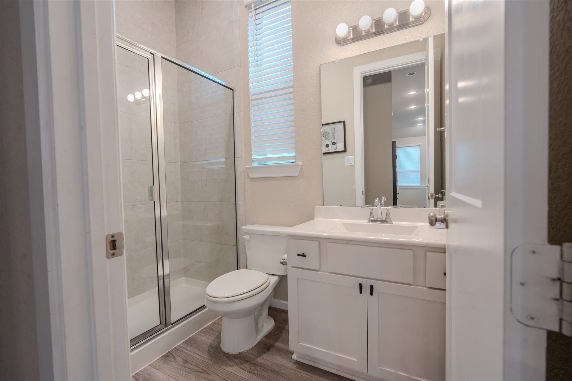 12431 Palo Acebo Lane, Humble, TX 77346 Secondary Bathroom downstairs