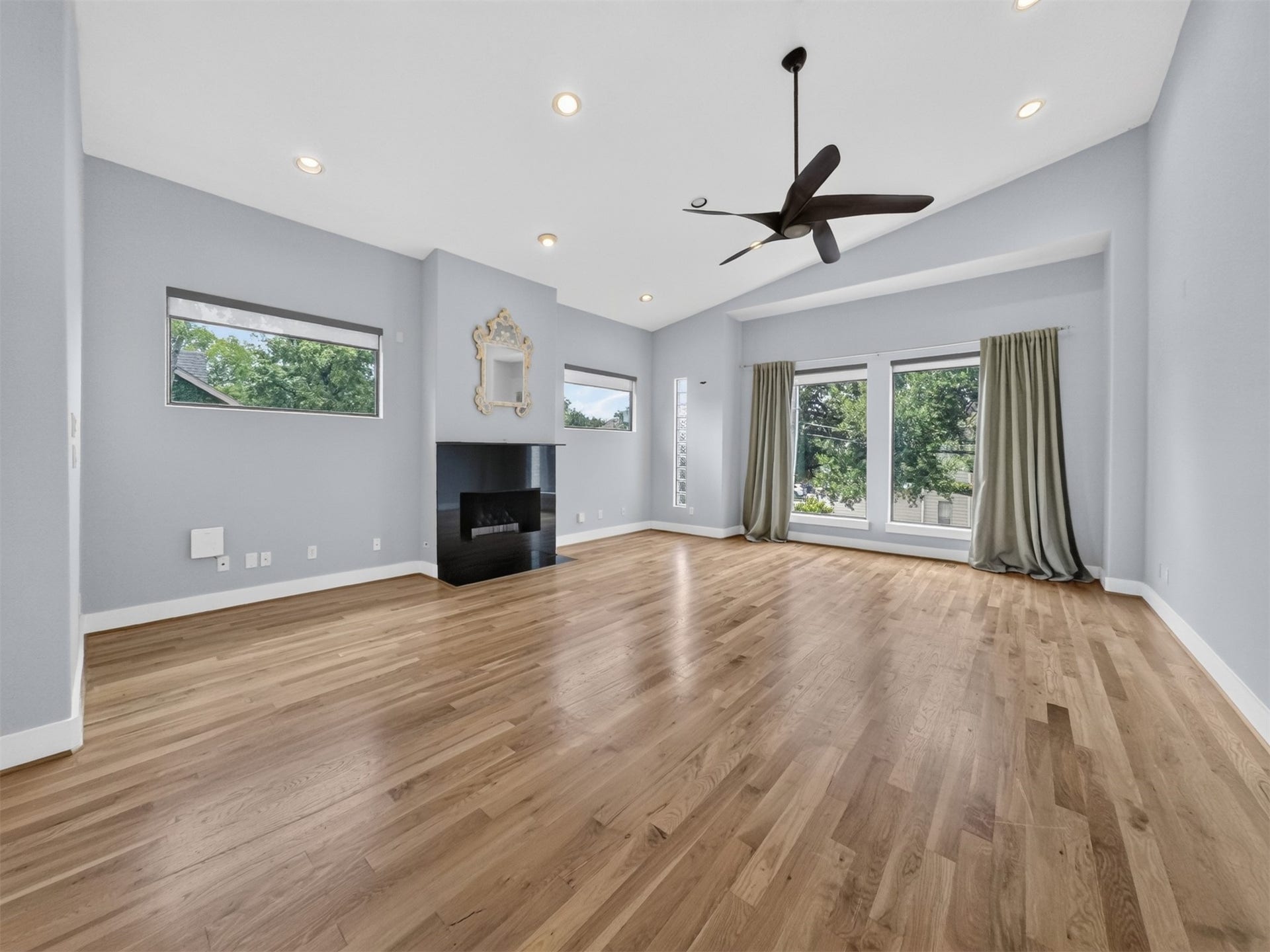 2315 Park Street, Houston, TX 77019 2315 Park Street, Houston, TX 77019