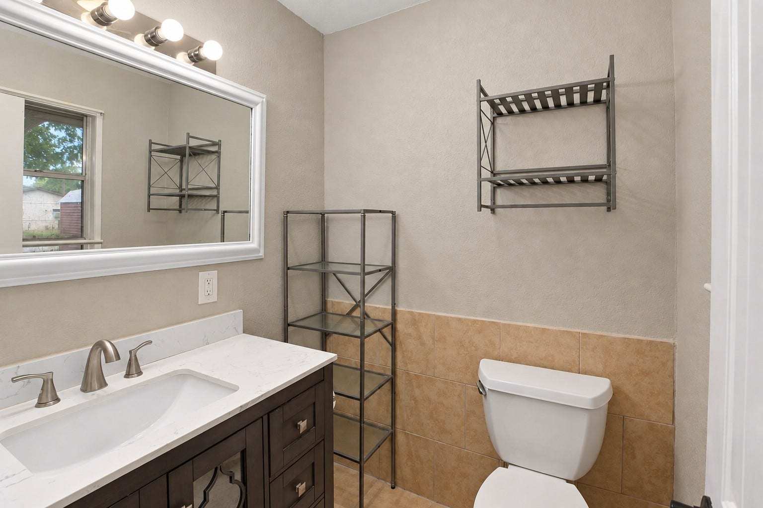 102 S Noble Road, Texas City, TX 77591 102 S Noble Road, Texas City, TX 77591