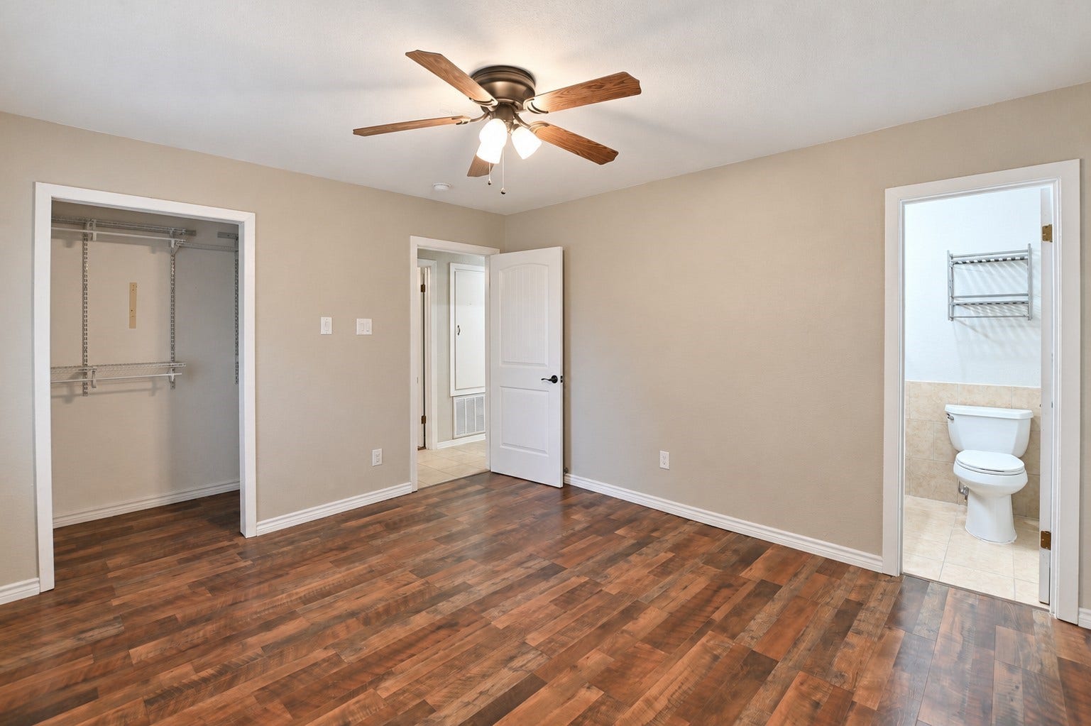 102 S Noble Road, Texas City, TX 77591 102 S Noble Road, Texas City, TX 77591