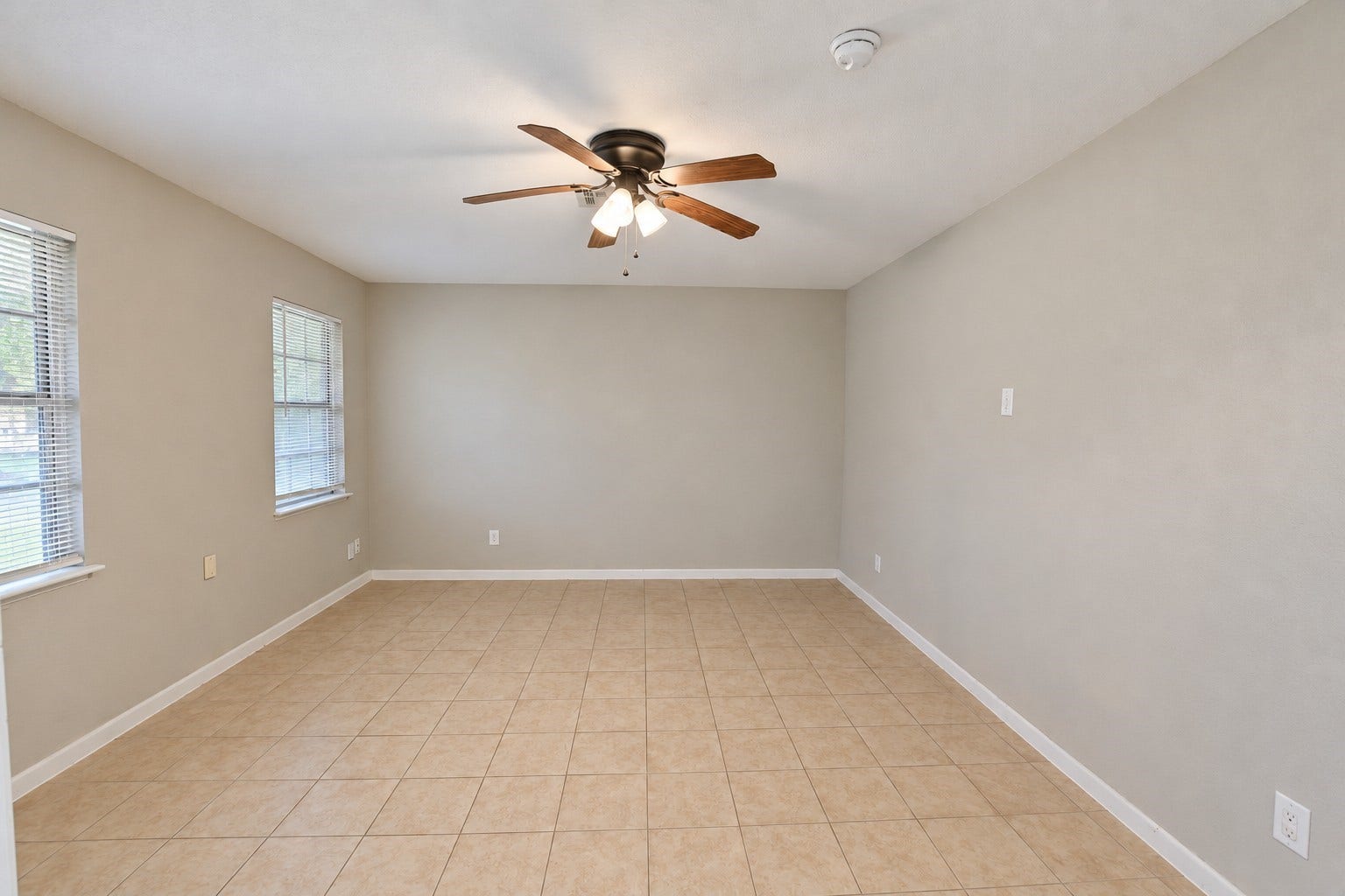 102 S Noble Road, Texas City, TX 77591 102 S Noble Road, Texas City, TX 77591