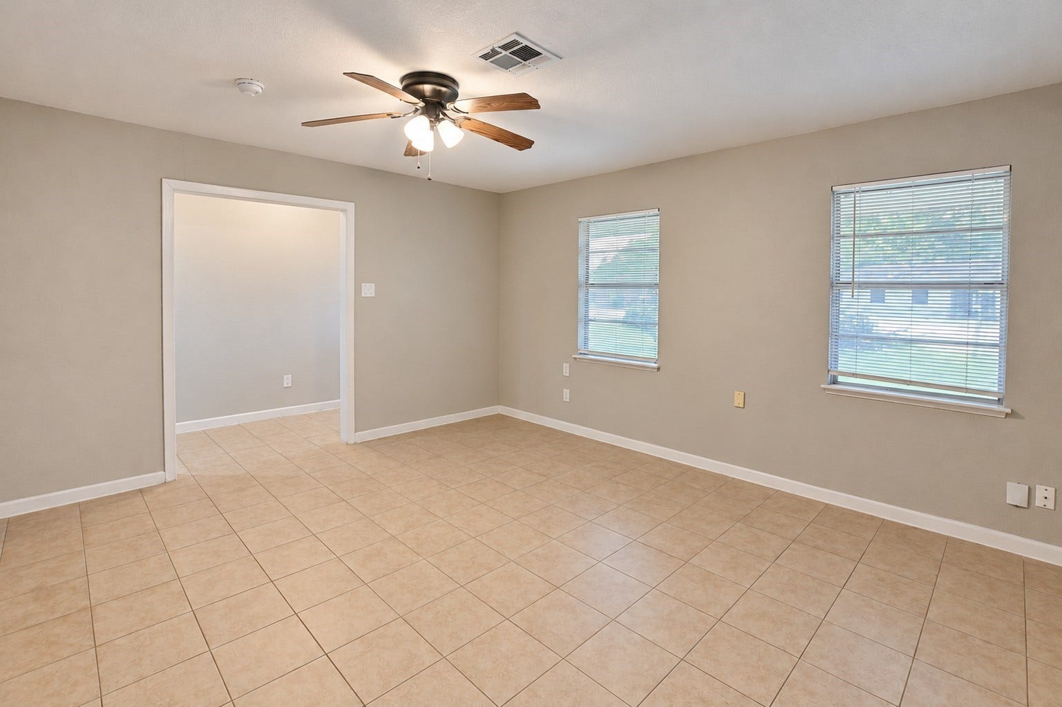102 S Noble Road, Texas City, TX 77591 102 S Noble Road, Texas City, TX 77591