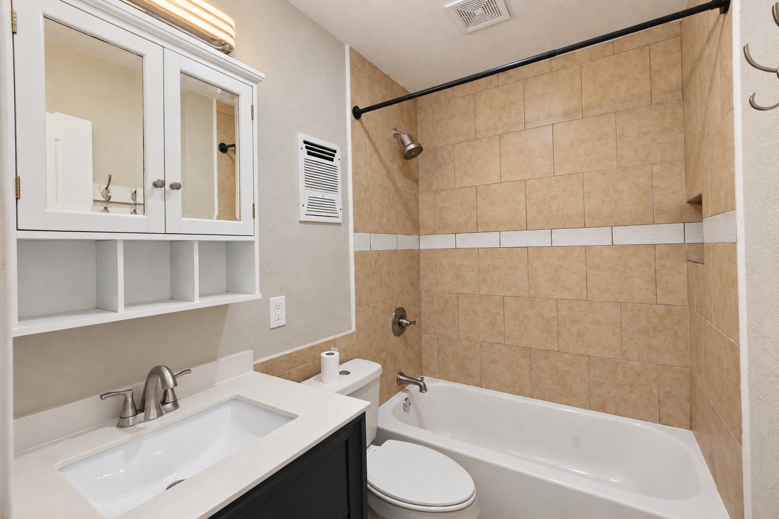 102 S Noble Road, Texas City, TX 77591 102 S Noble Road, Texas City, TX 77591