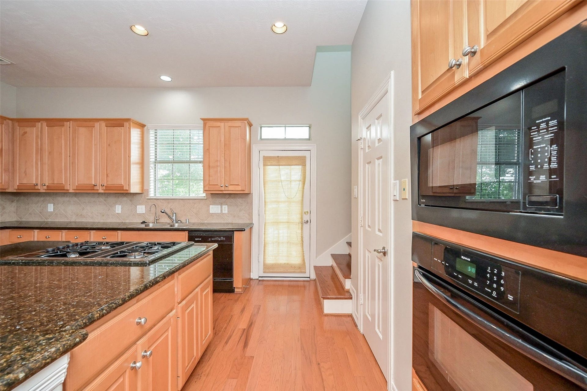 7933 Telluride Drive, Houston, TX 77040 7933 Telluride Drive, Houston, TX 77040