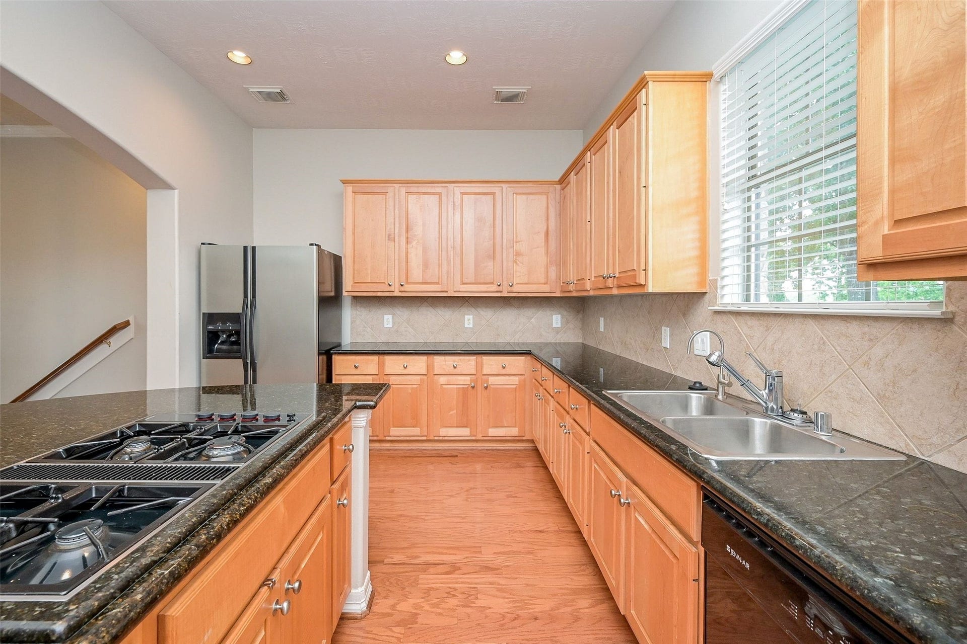 7933 Telluride Drive, Houston, TX 77040 7933 Telluride Drive, Houston, TX 77040