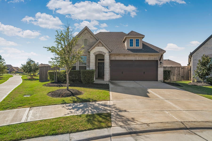 Property photo for 2831 Chestnut Oak Circle, Katy, TX