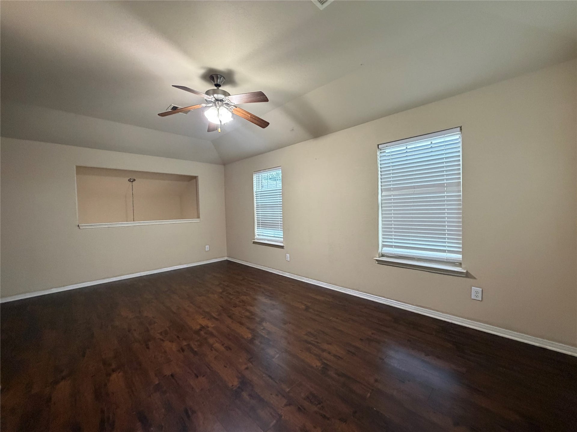 2810 Seabold Drive, Missouri City, TX 77459 game room upstairs