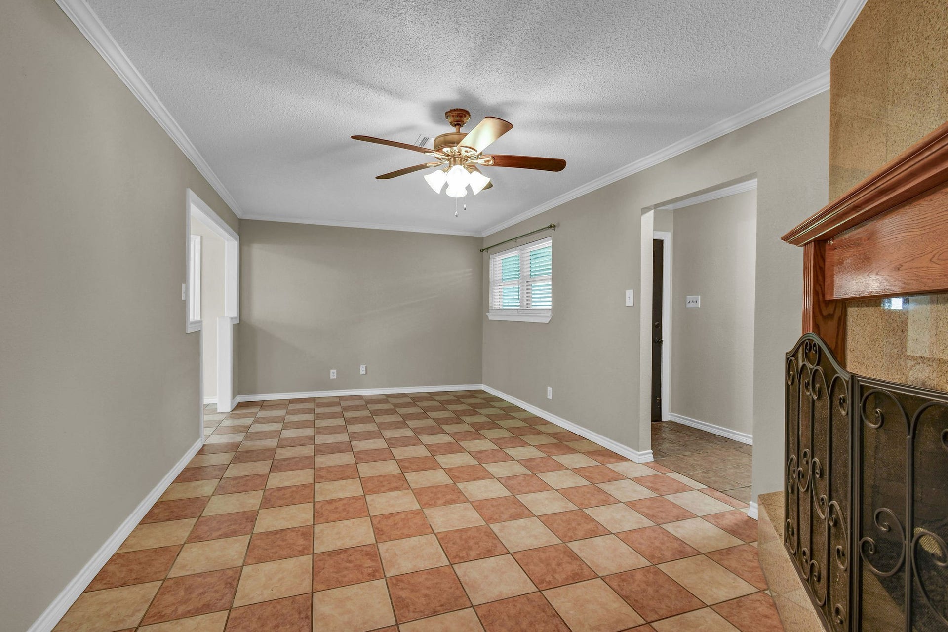 152 Cannon Street, Clute, TX 77531 152 Cannon Street, Clute, TX 77531