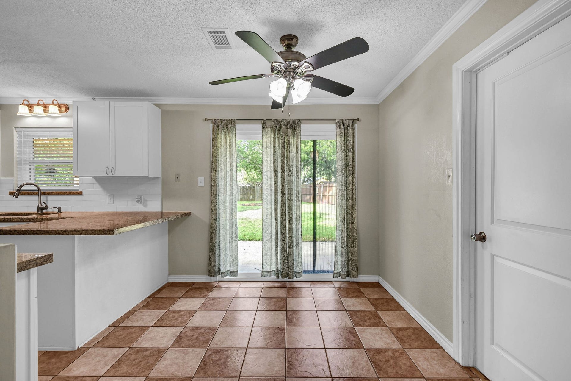 152 Cannon Street, Clute, TX 77531 152 Cannon Street, Clute, TX 77531