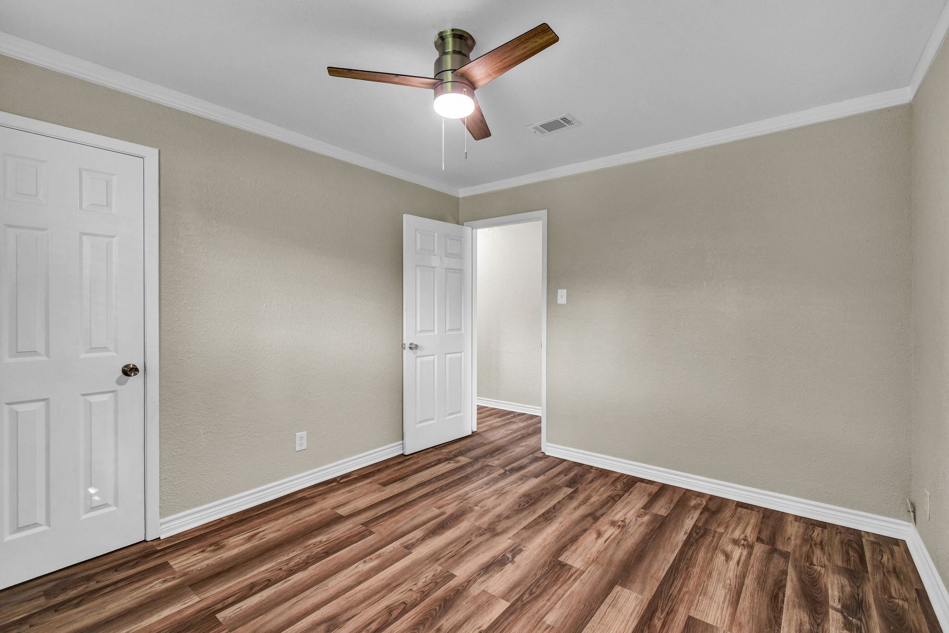 152 Cannon Street, Clute, TX 77531 152 Cannon Street, Clute, TX 77531