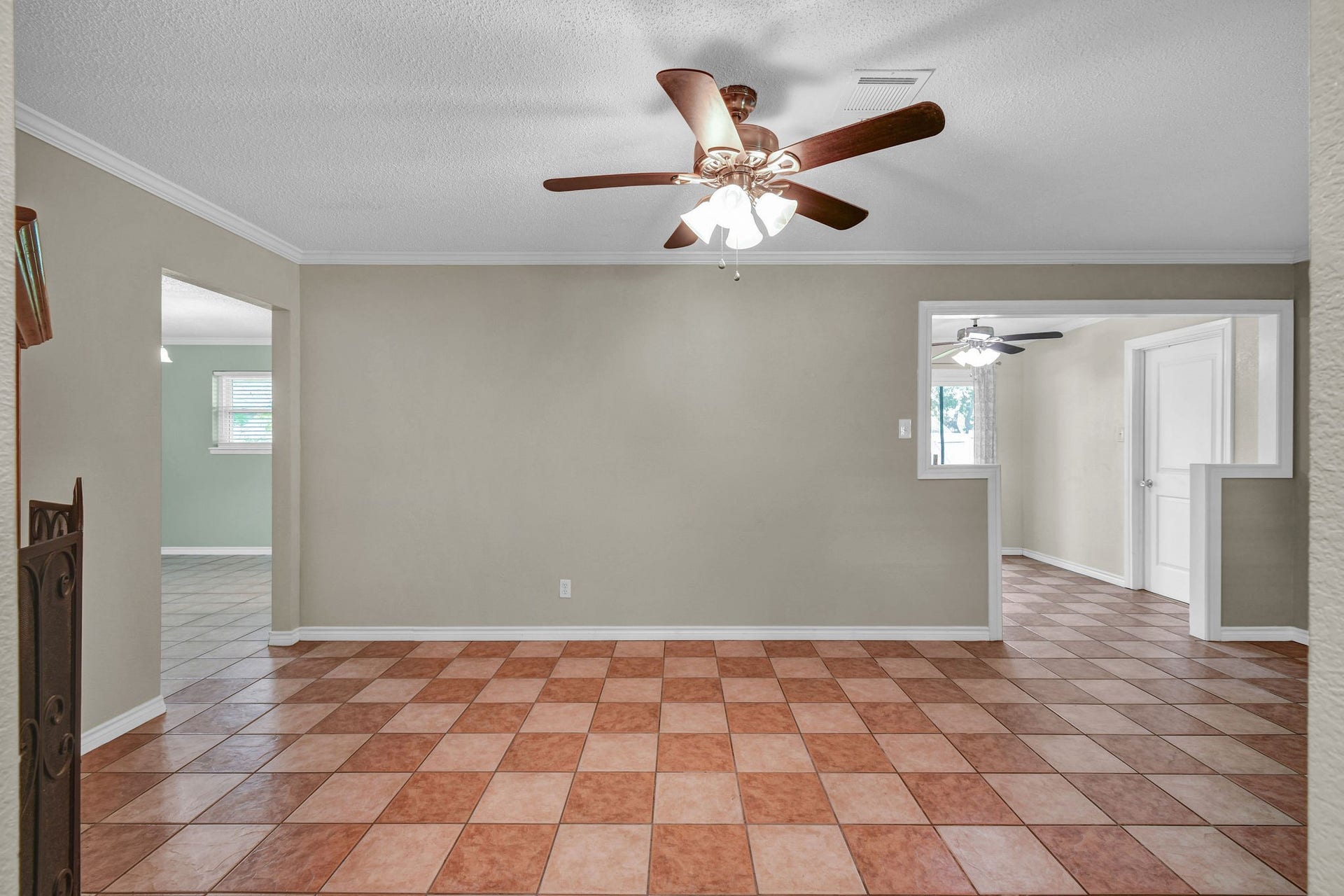 152 Cannon Street, Clute, TX 77531 152 Cannon Street, Clute, TX 77531