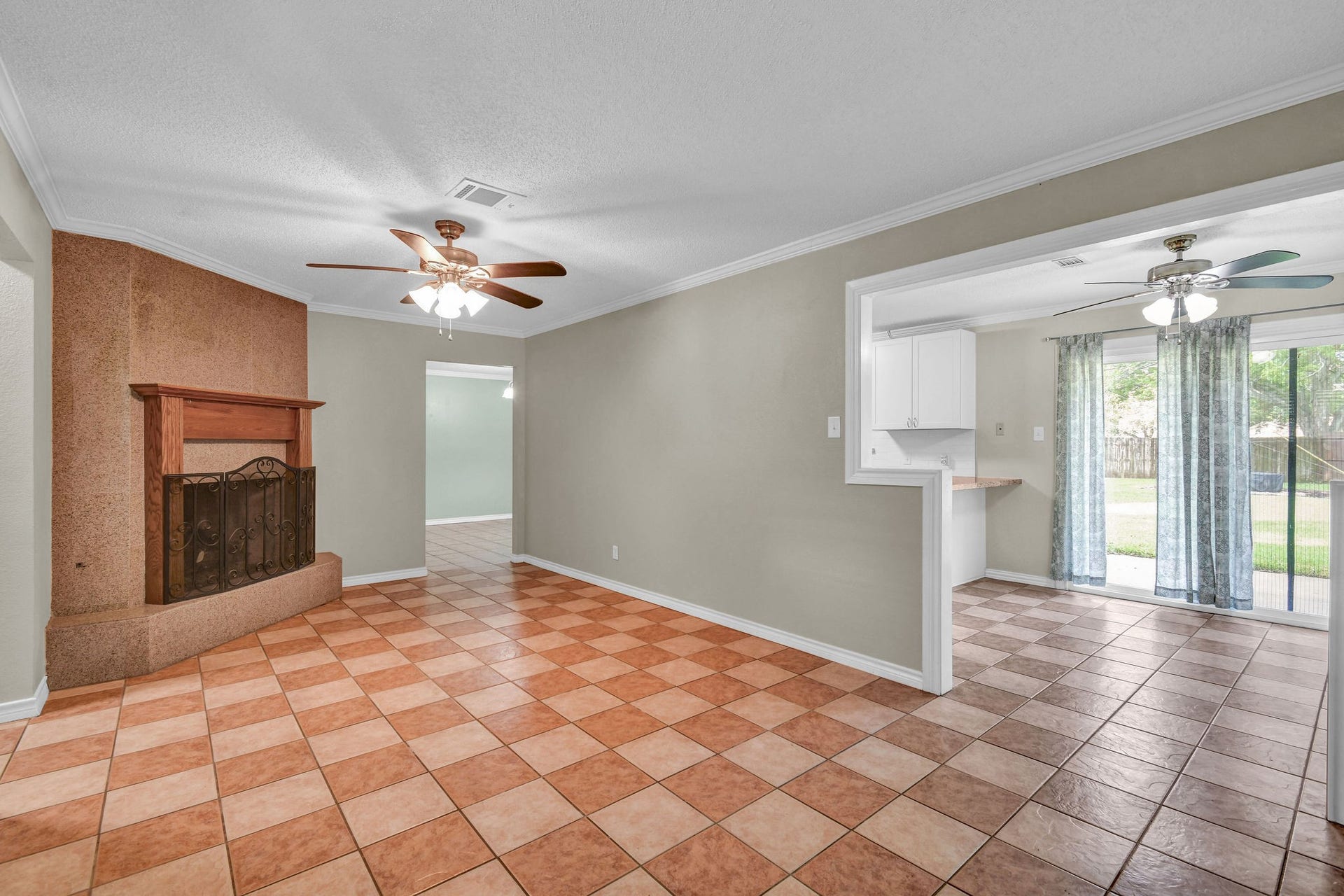152 Cannon Street, Clute, TX 77531 152 Cannon Street, Clute, TX 77531