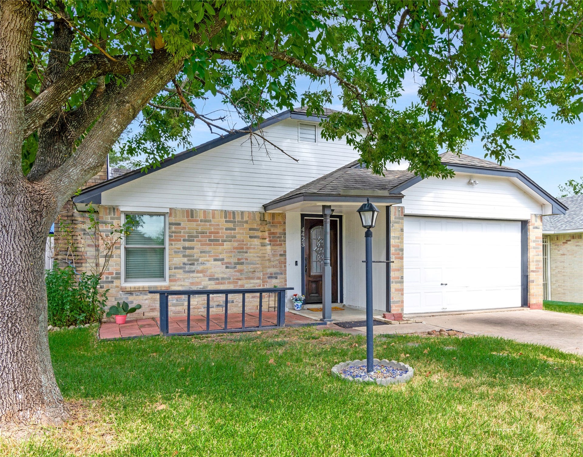 4423 Field Meadow Drive, Katy, TX 77449 Welcome home to 4423 Field Meadow! What a cute home in Cypress Meadows!