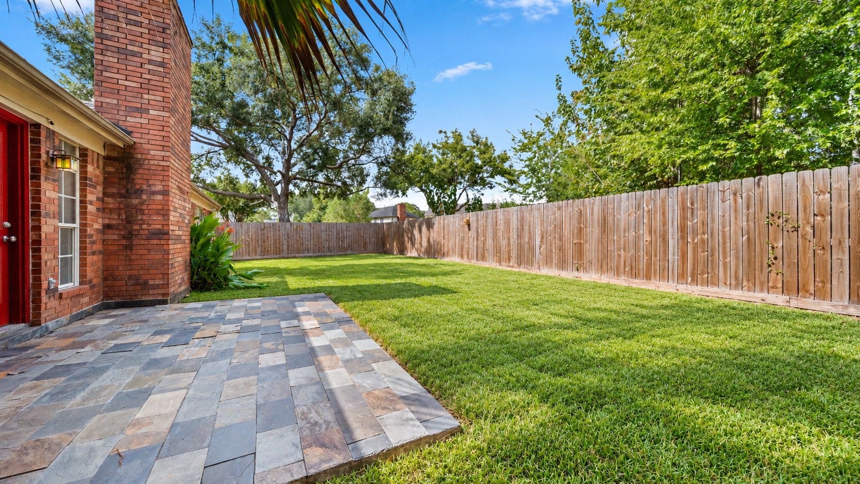 7035 Redwood Falls Drive, Pasadena, TX 77505 7035 Redwood Falls Drive, Pasadena, TX 77505