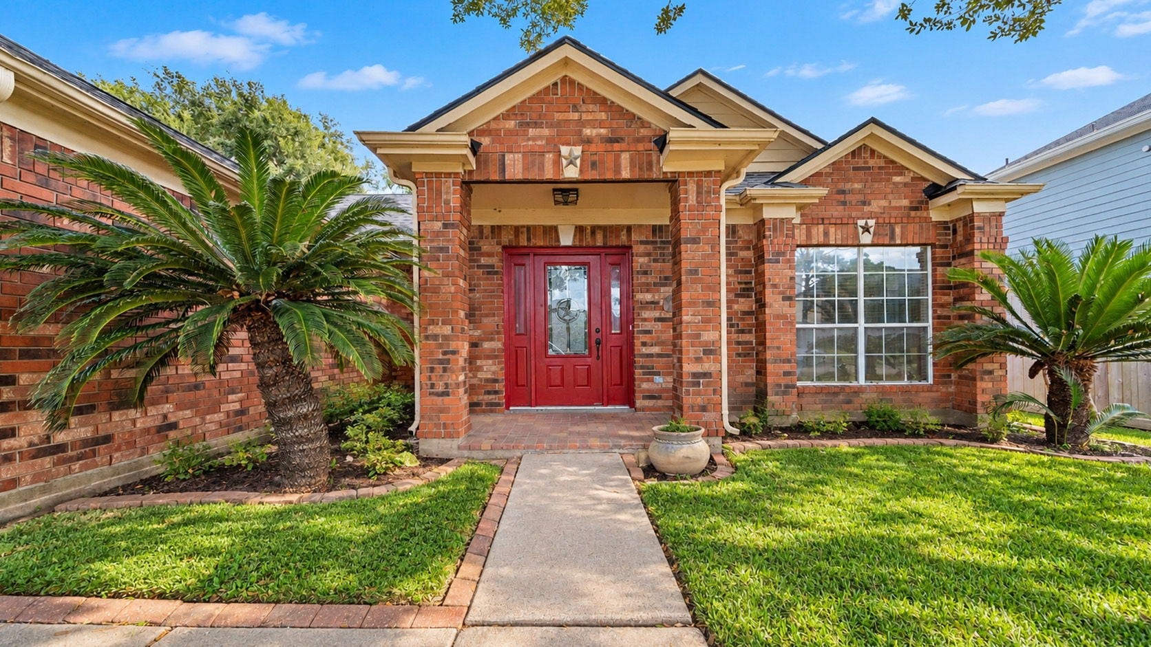 7035 Redwood Falls Drive, Pasadena, TX 77505 7035 Redwood Falls Drive, Pasadena, TX 77505