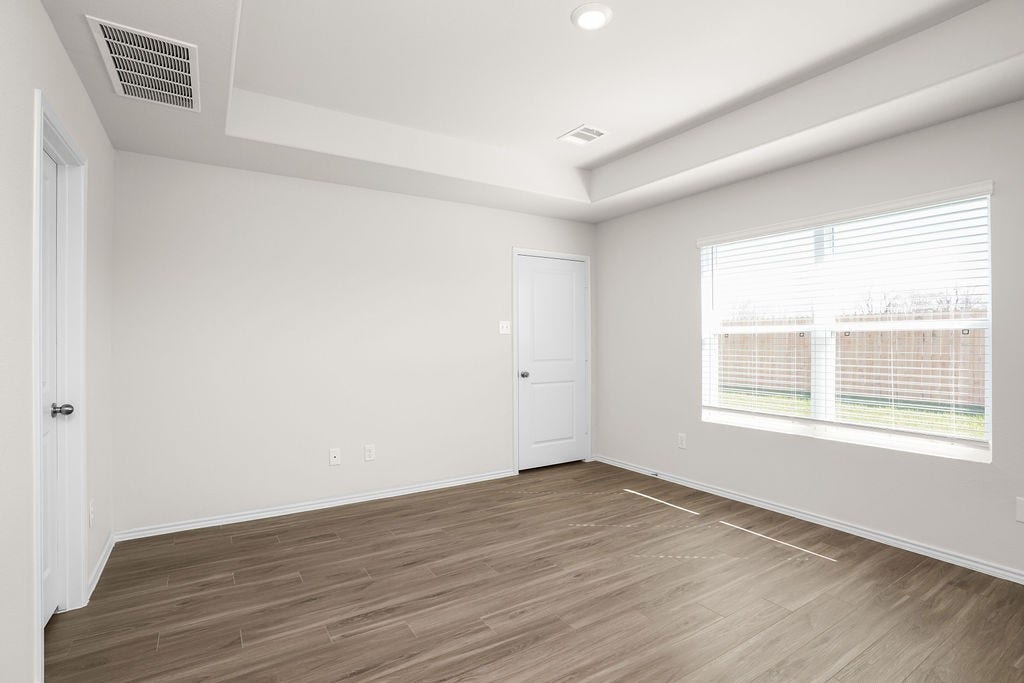 3069 Wood Lily Drive, Brookshire, TX 77423 Photos may be representative of the floor plan and not the exact home. Finishes, layout, and features of the actual property for lease may vary.