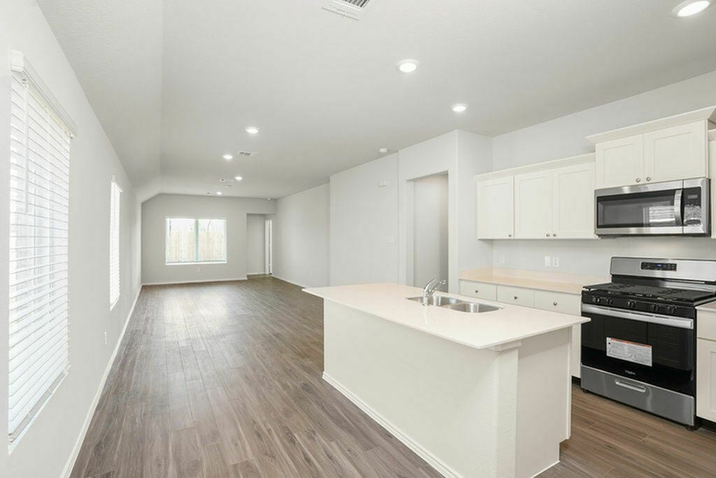 3069 Wood Lily Drive, Brookshire, TX 77423 Photos may be representative of the floor plan and not the exact home. Finishes, layout, and features of the actual property for lease may vary.