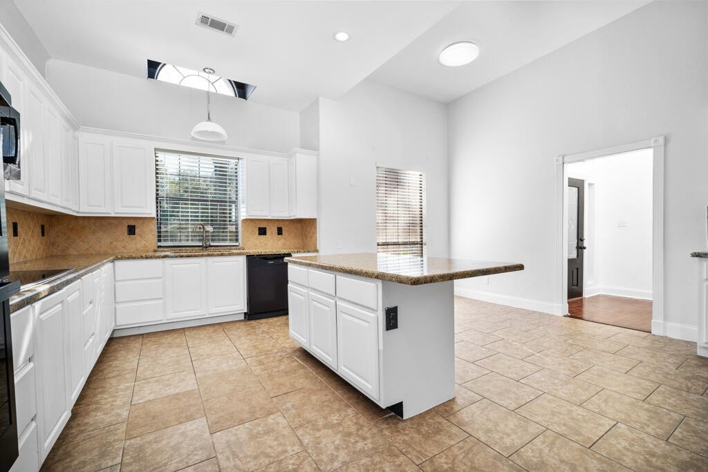 15810 Juneau Lane, Jersey Village, TX 77040 15810 Juneau Lane, Jersey Village, TX 77040