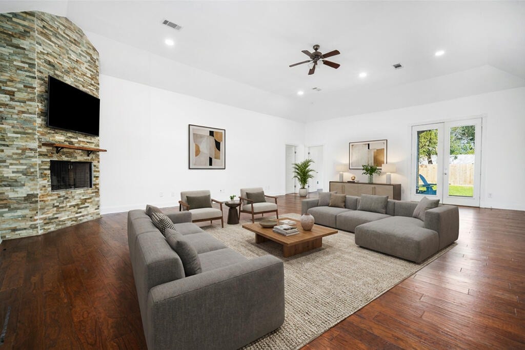 15810 Juneau Lane, Jersey Village, TX 77040 15810 Juneau Lane, Jersey Village, TX 77040
