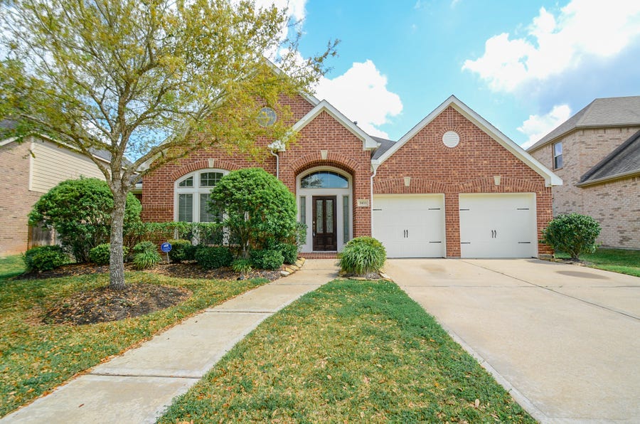 Property photo for 5611 Plum Point Court, Sugar Land, TX