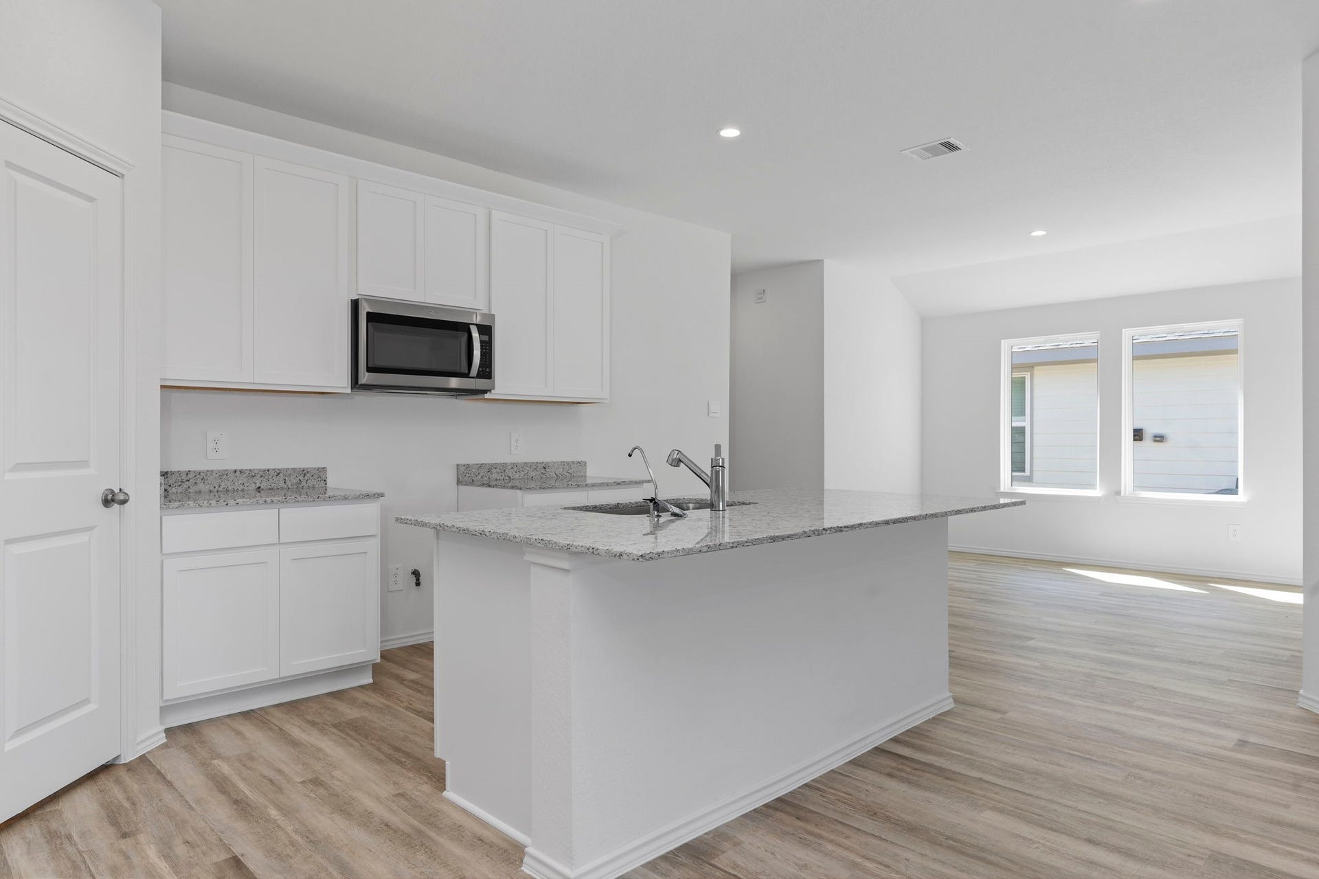 *Images and 3D tour are for illustration only and options may vary from home as built.