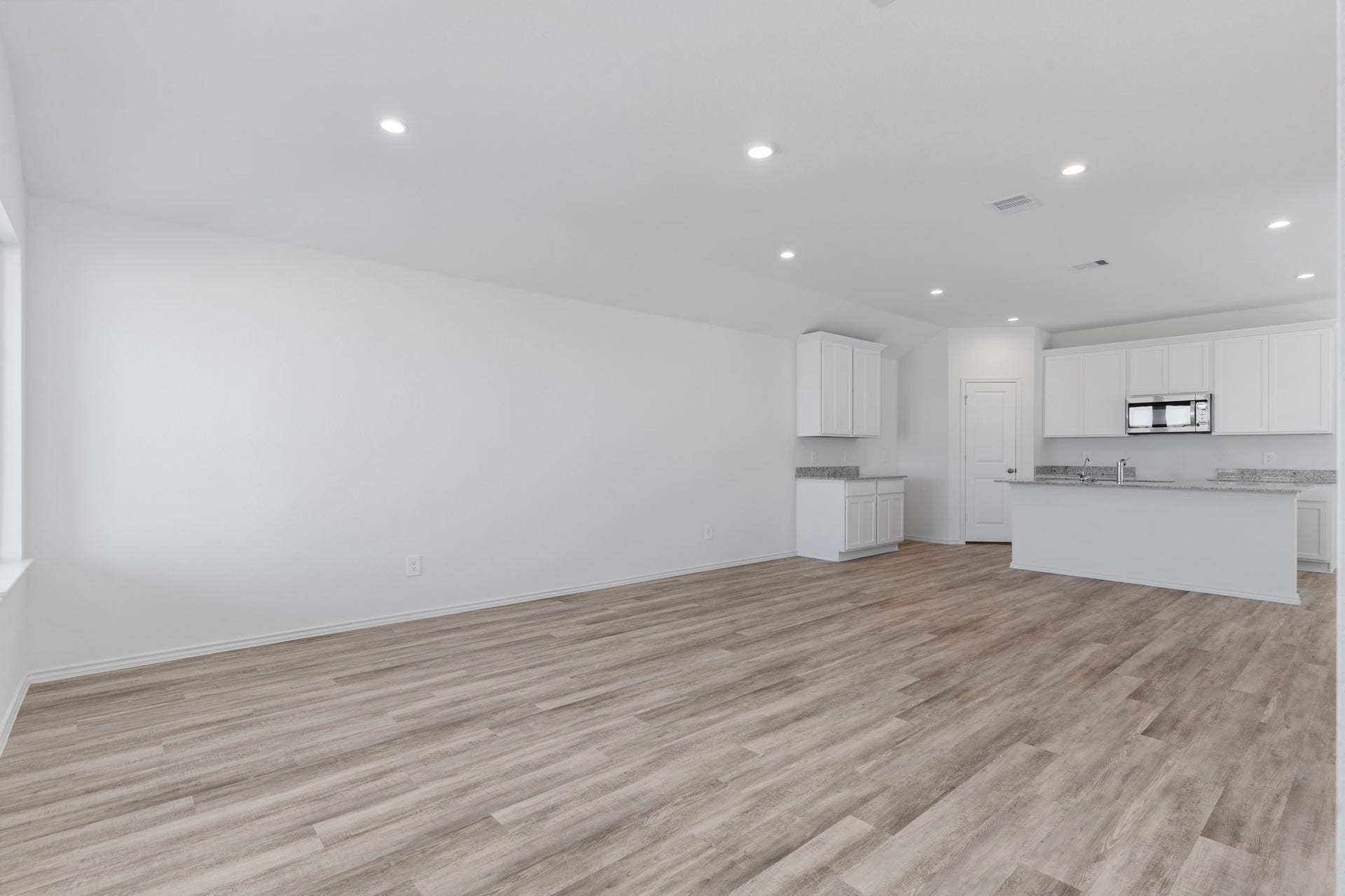 *Images and 3D tour are for illustration only and options may vary from home as built.