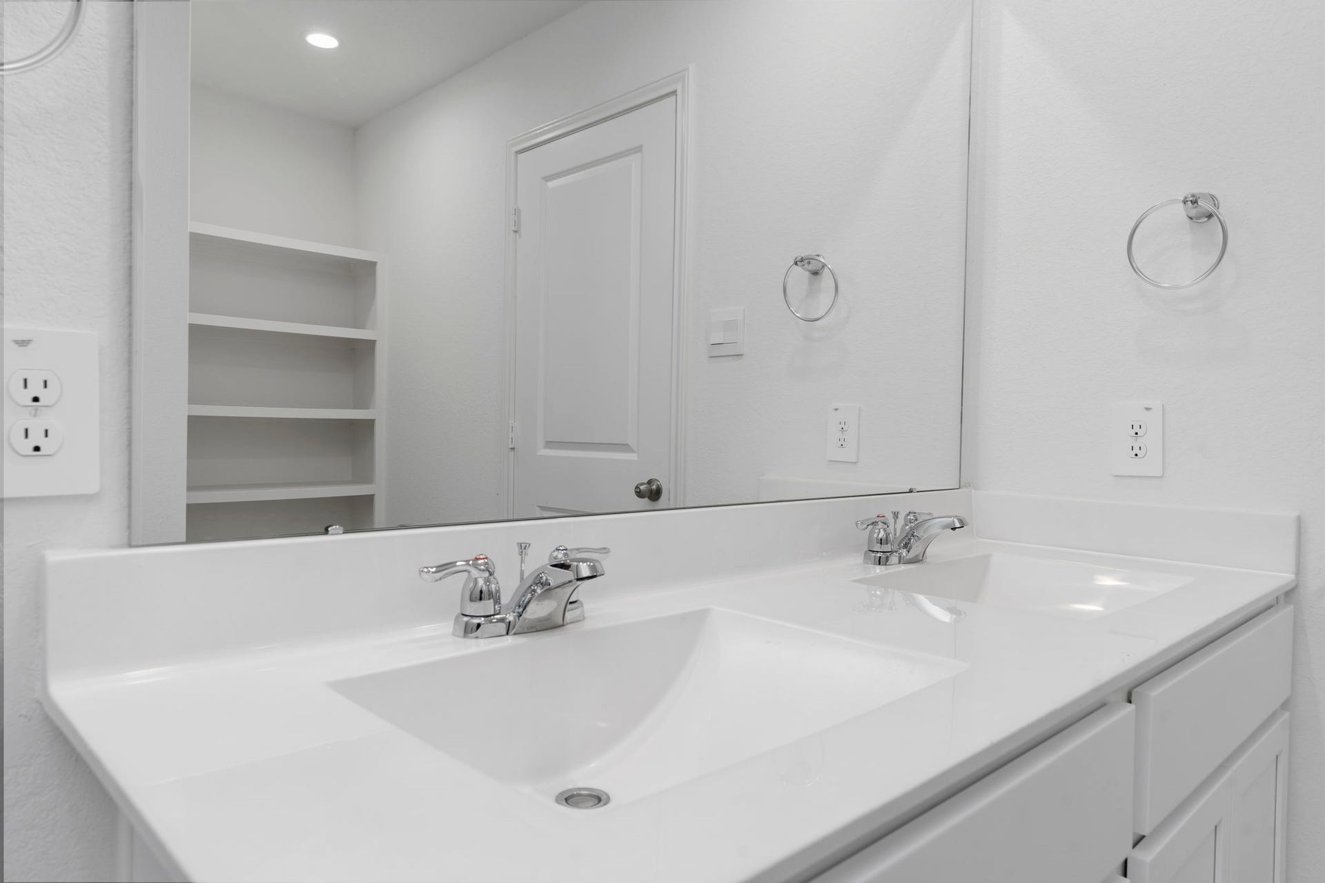*Images and 3D tour are for illustration only and options may vary from home as built.