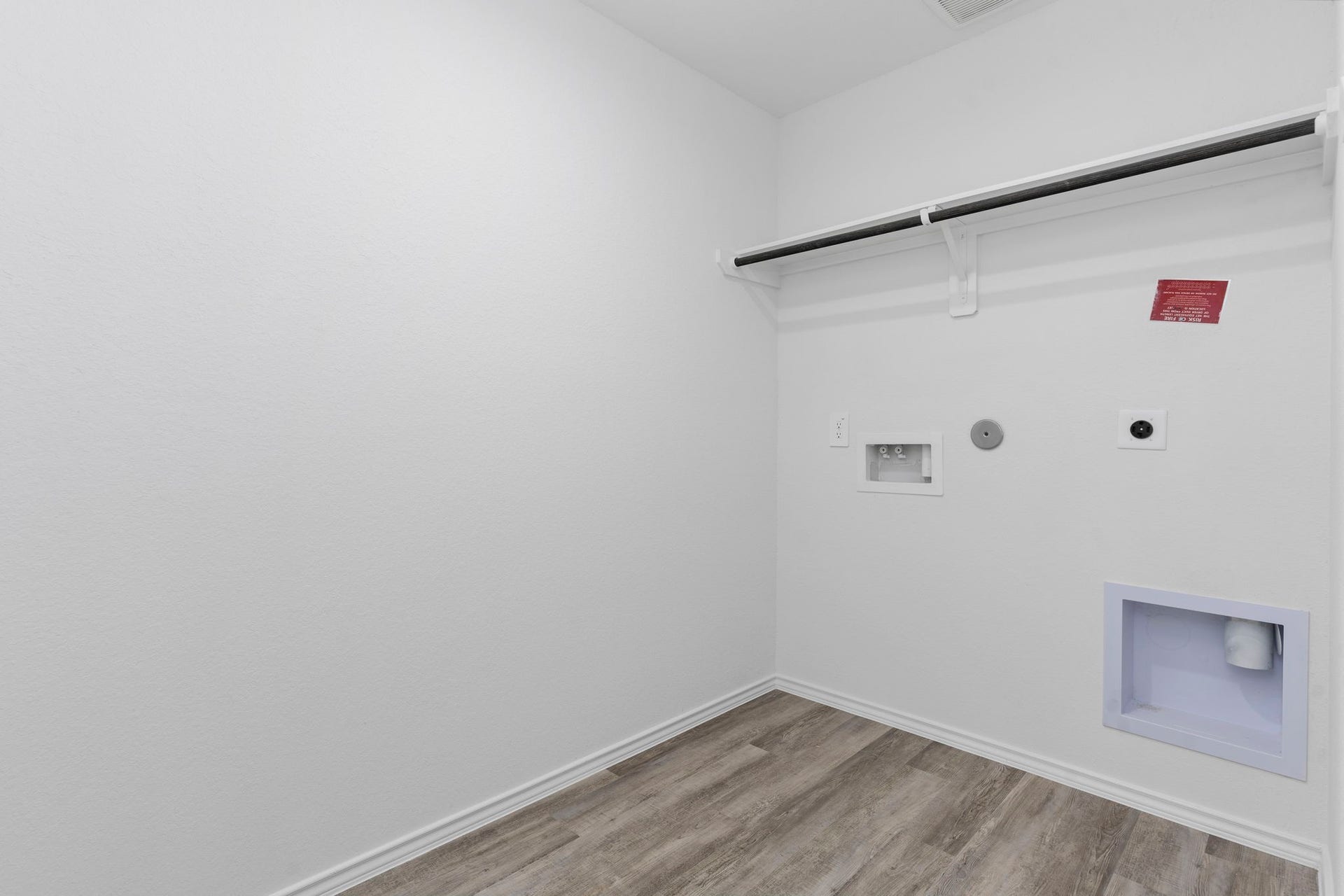 *Images and 3D tour are for illustration only and options may vary from home as built.