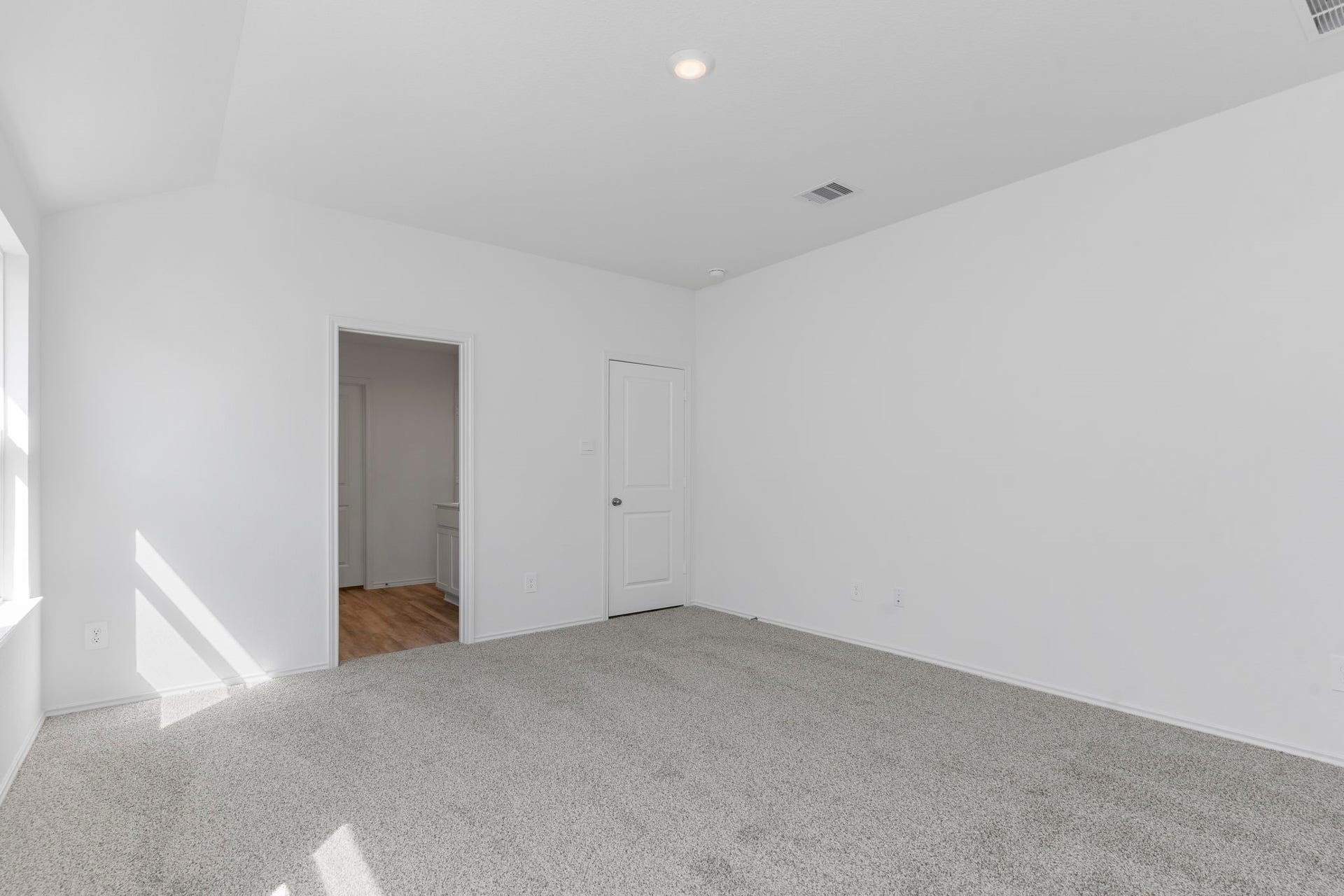 *Images and 3D tour are for illustration only and options may vary from home as built.
