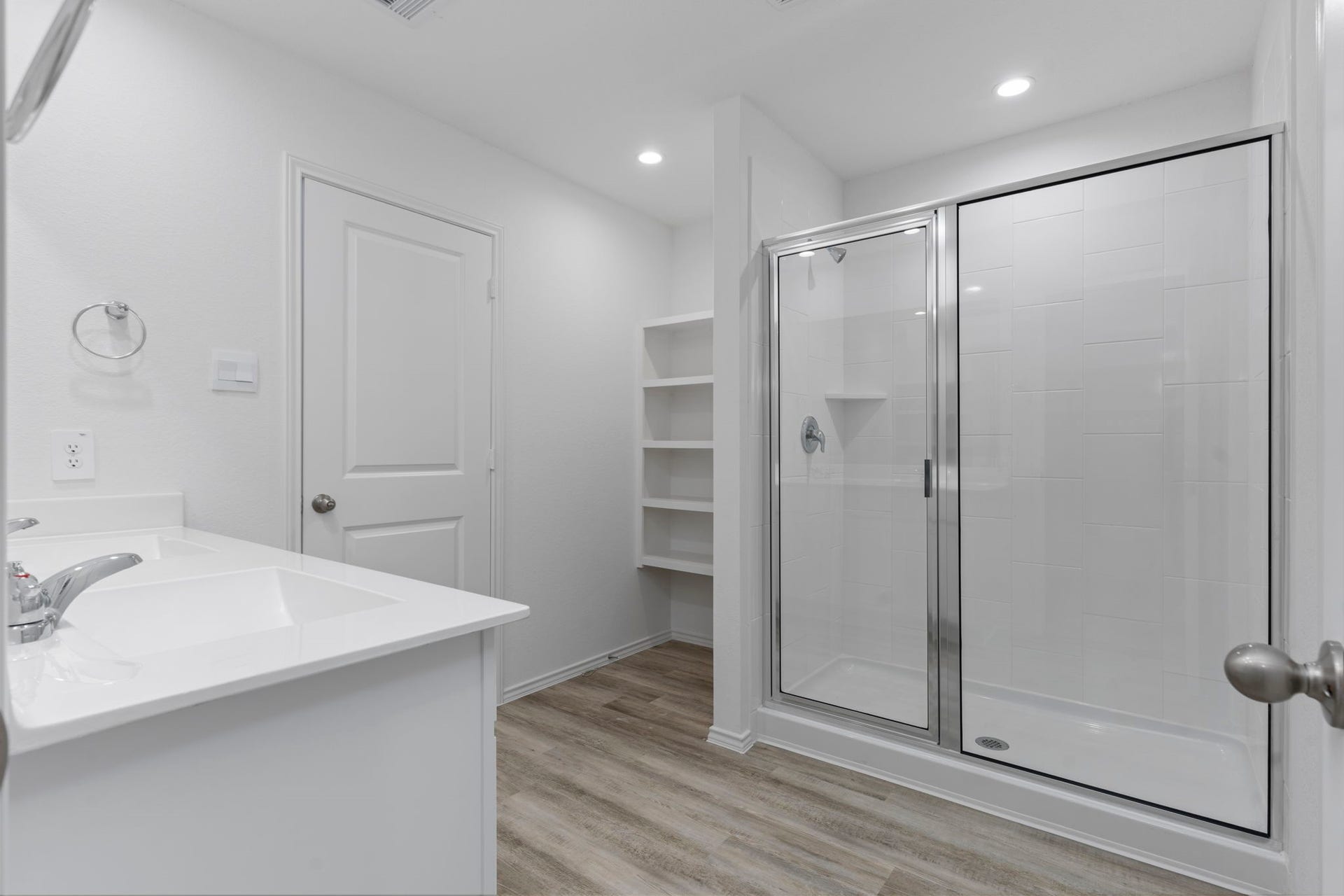 *Images and 3D tour are for illustration only and options may vary from home as built.