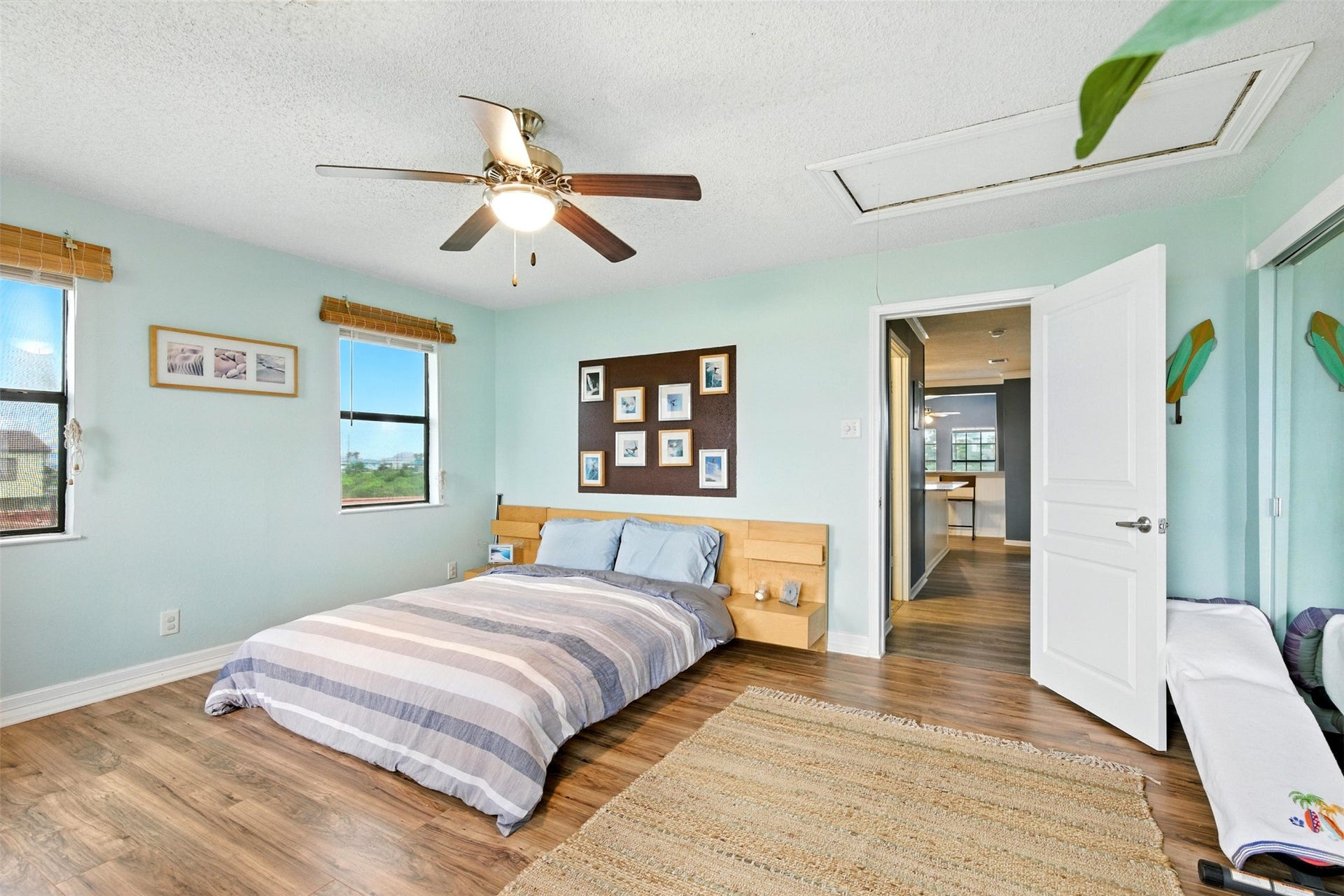 7215 Beau Rue Street, Hitchcock, TX 77563 primary bedroom