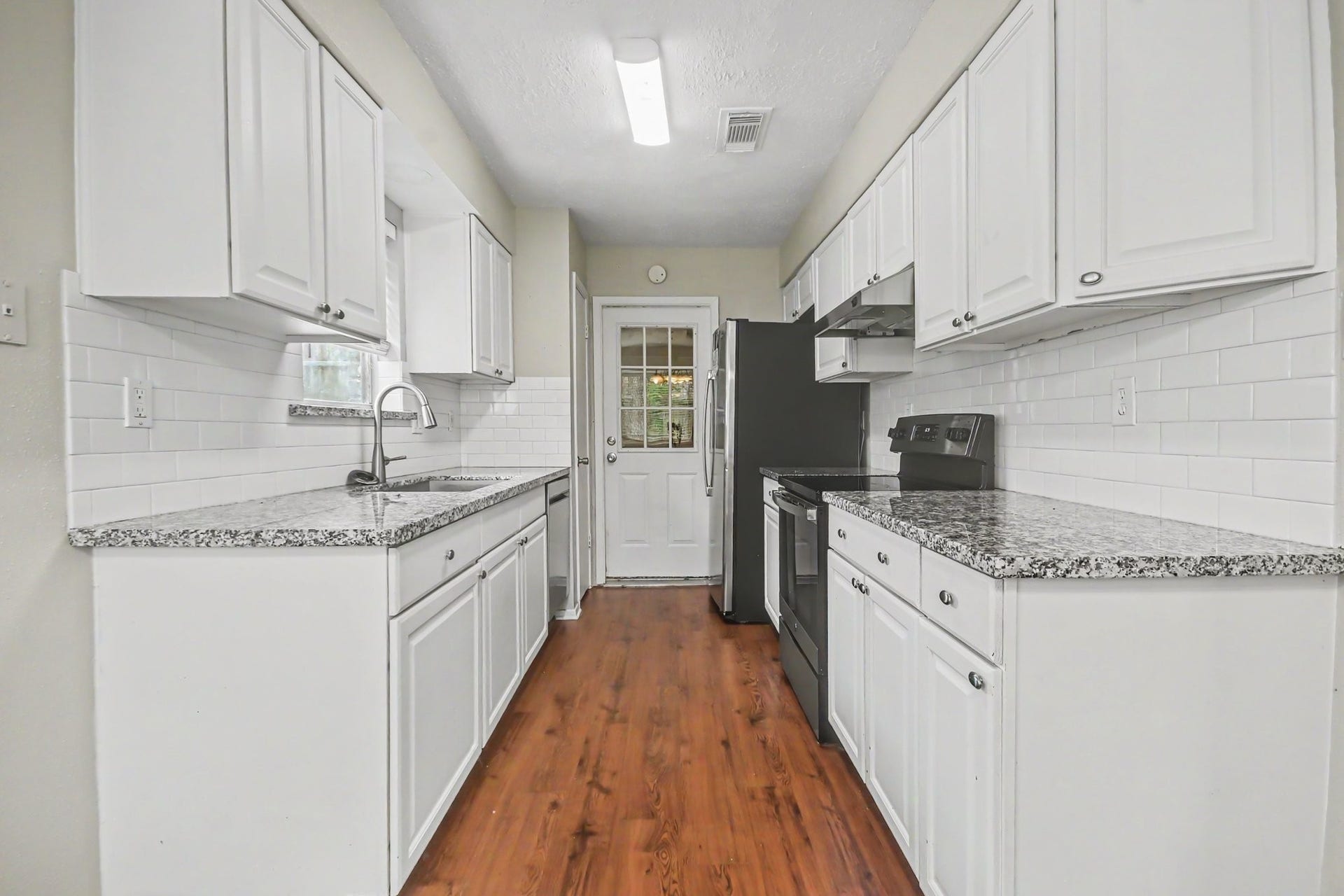 16215 Barcelona Drive, Friendswood, TX 77546 16215 Barcelona Drive, Friendswood, TX 77546