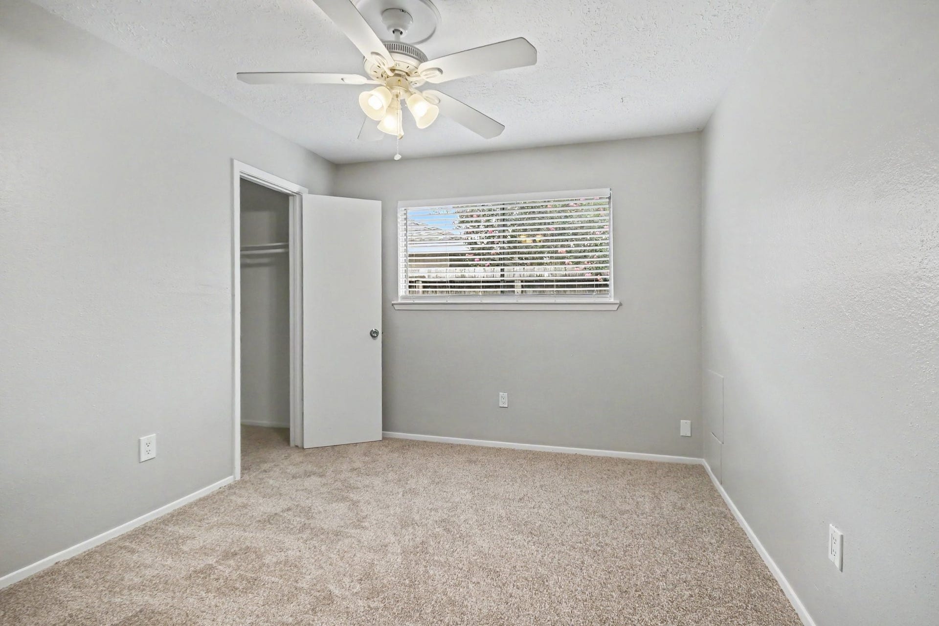 16215 Barcelona Drive, Friendswood, TX 77546 16215 Barcelona Drive, Friendswood, TX 77546