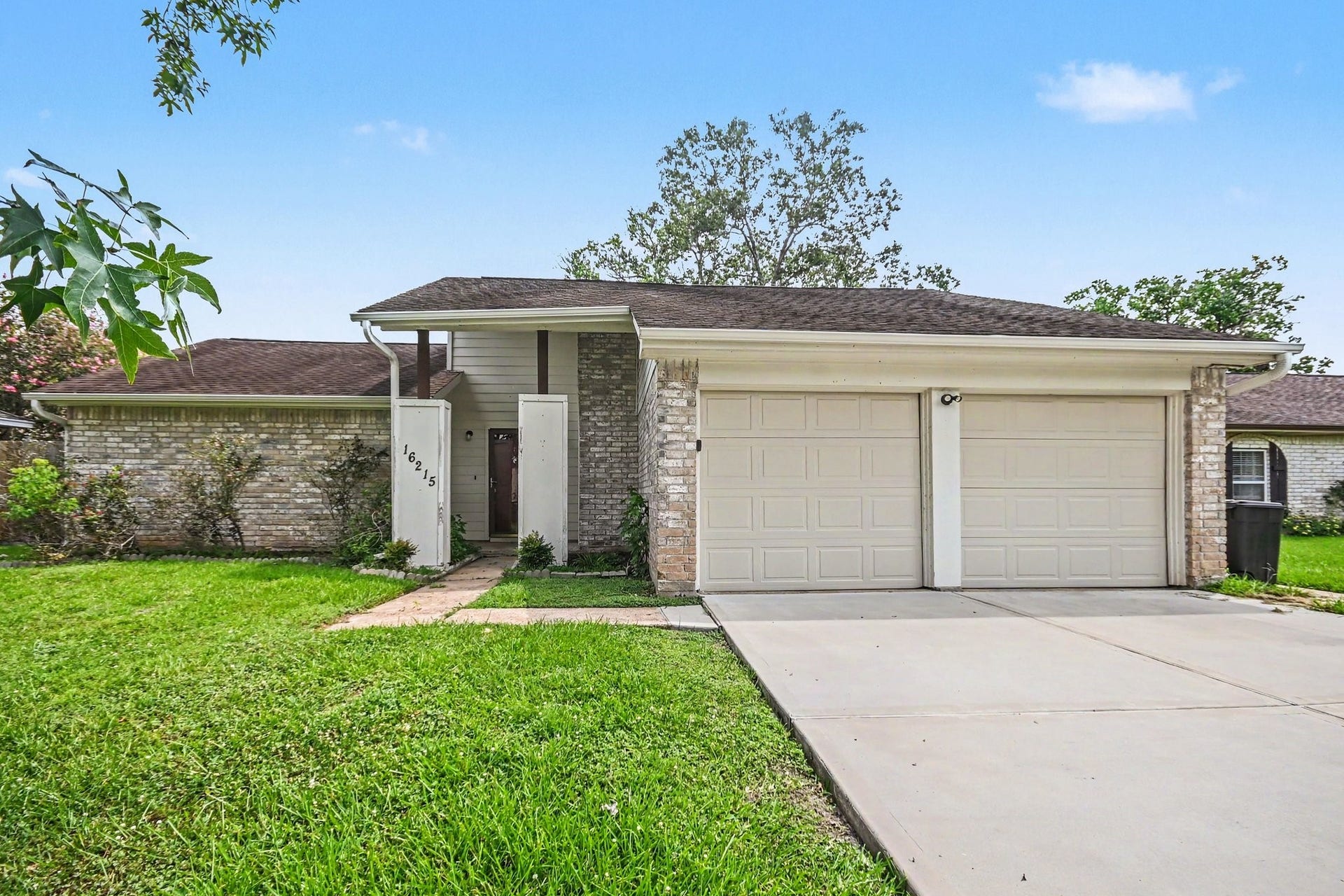 16215 Barcelona Drive, Friendswood, TX 77546 16215 Barcelona Drive, Friendswood, TX 77546