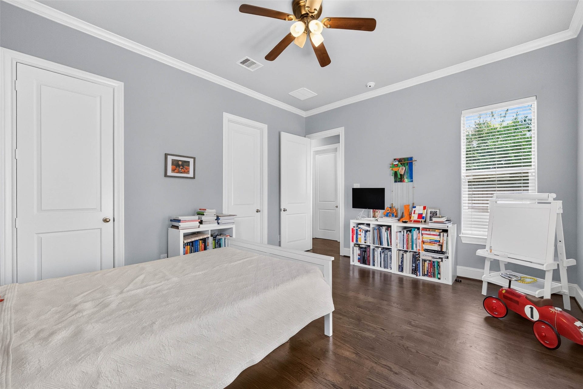 1207 Welch Street, Houston, TX 77006 1207 Welch Street, Houston, TX 77006