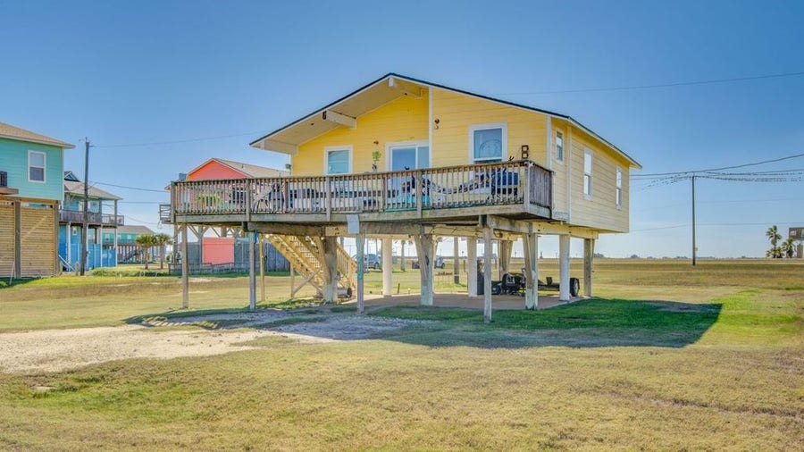 Property photo for 13219 Buccaneer Parkway, Freeport, TX