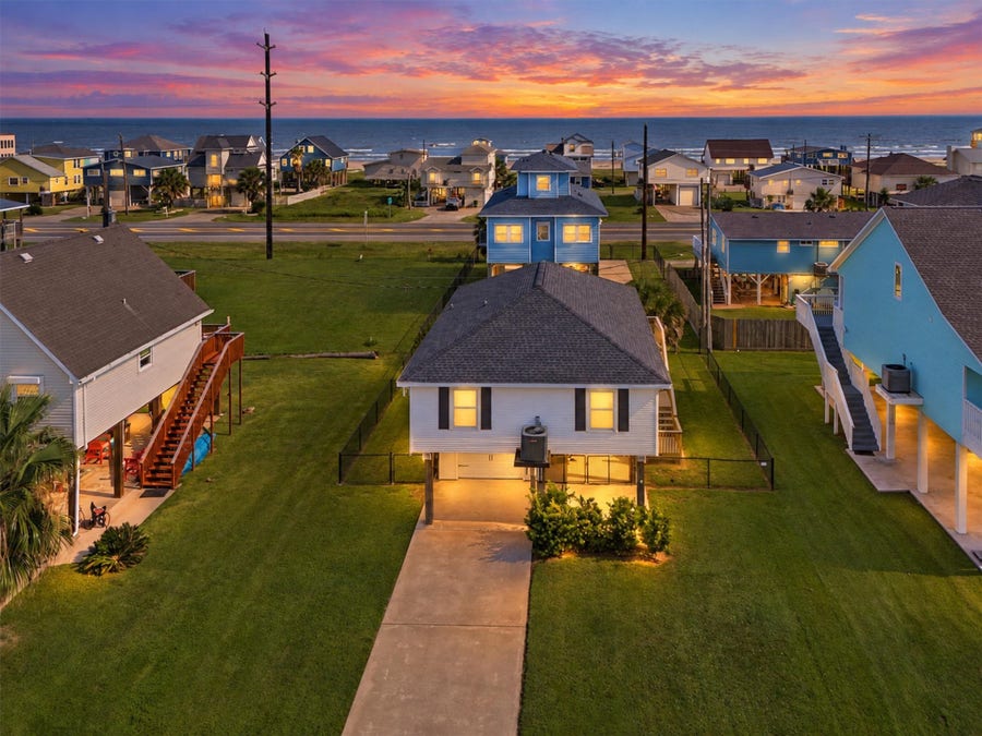 Property photo for 21531 Zachary, Galveston, TX