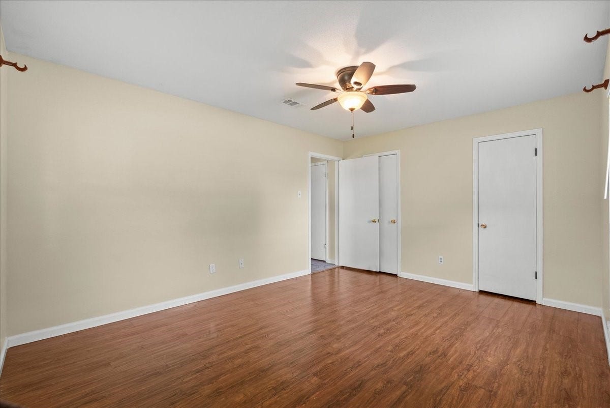 802 Riverside Drive, Alvin, TX 77511 802 Riverside Drive, Alvin, TX 77511