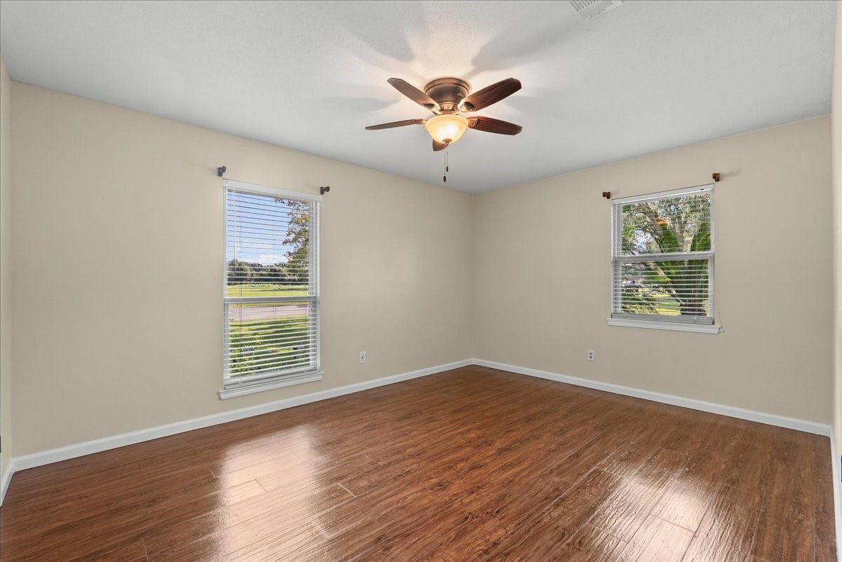 802 Riverside Drive, Alvin, TX 77511 802 Riverside Drive, Alvin, TX 77511