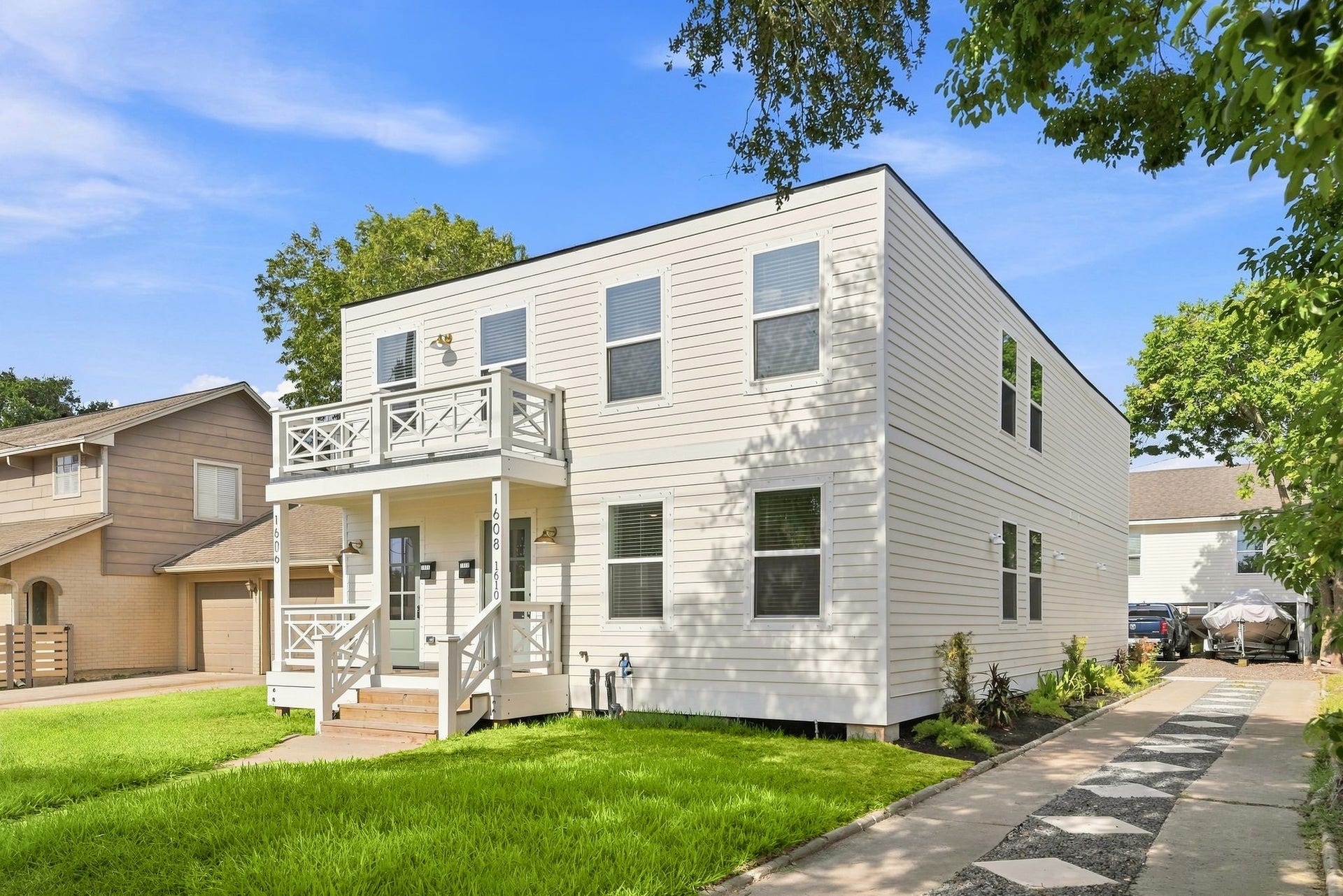 1608 31st Street, #Down, Galveston, TX 77550 Welcome Home!