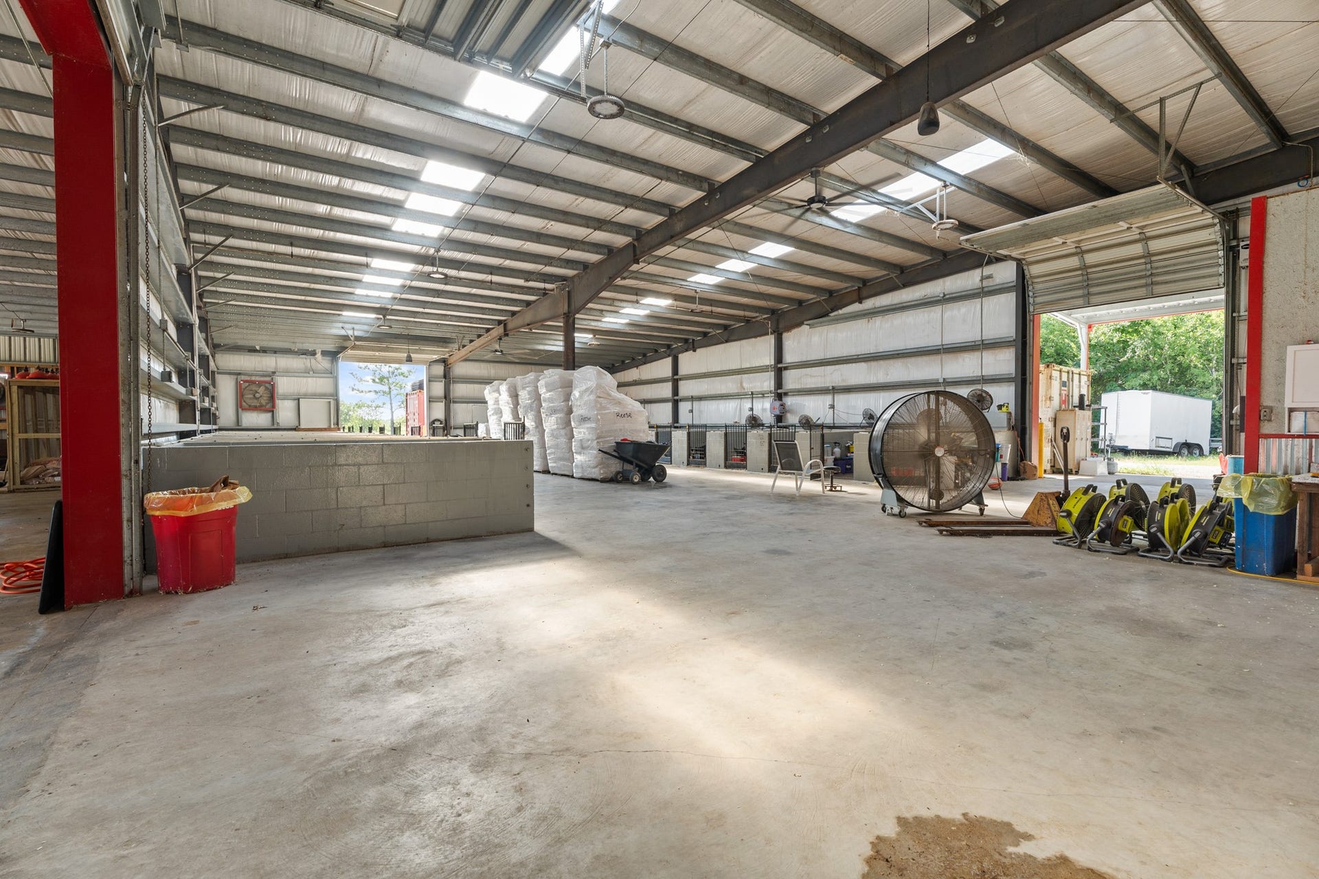 2576 County Road 144, Alvin, TX 77511 2576 County Road 144, Alvin, TX 77511