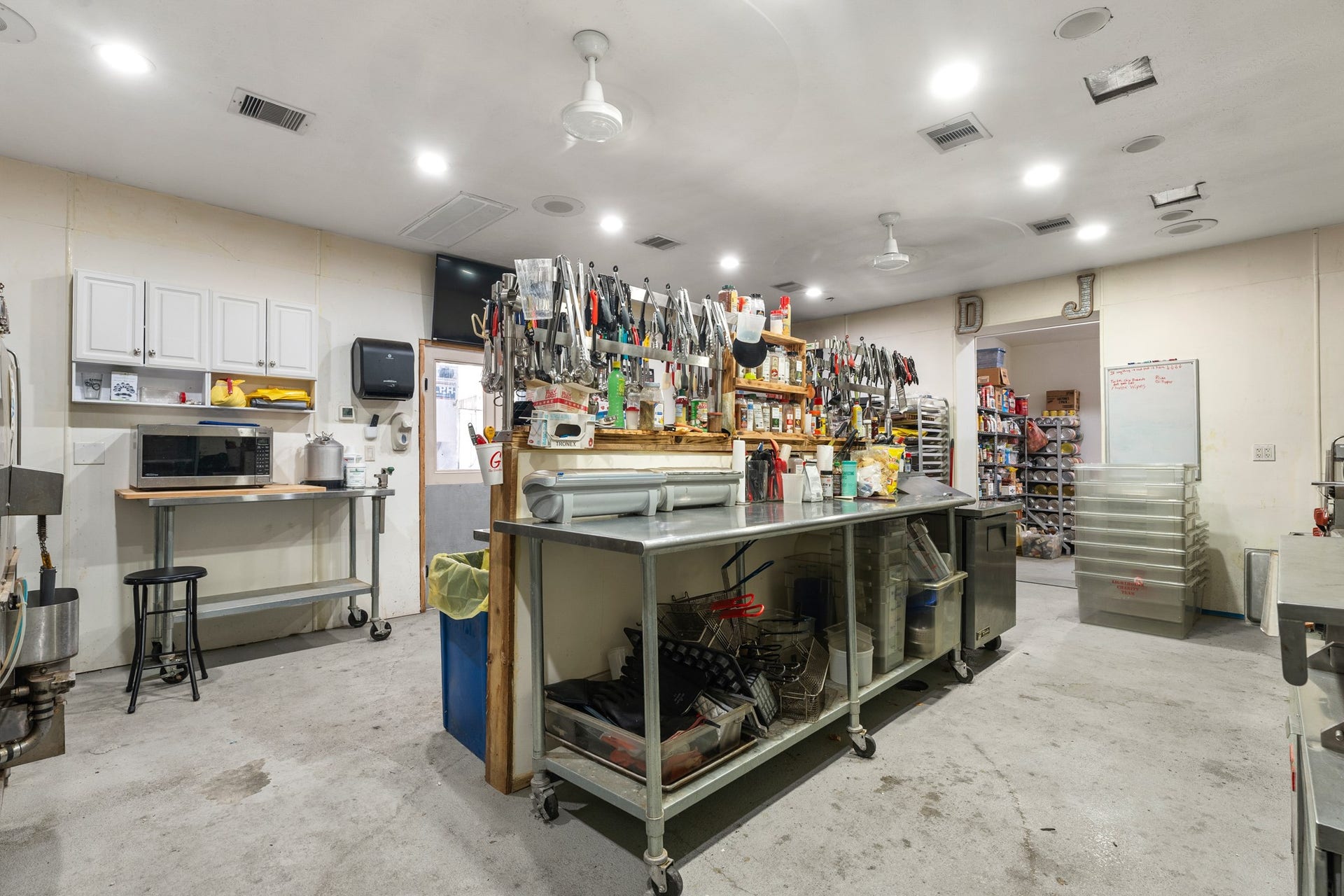 2576 County Road 144, Alvin, TX 77511 2576 County Road 144, Alvin, TX 77511