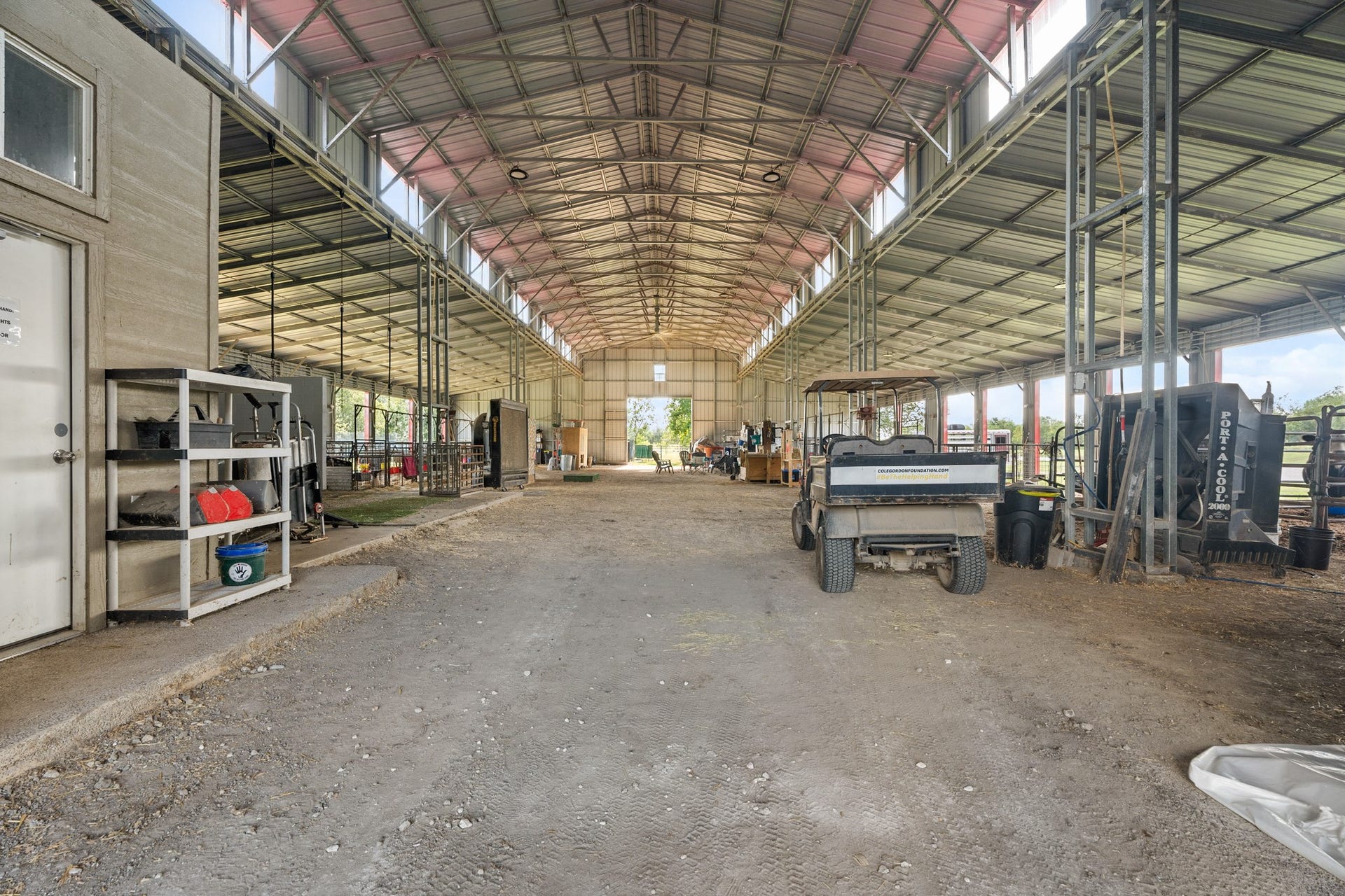 2576 County Road 144, Alvin, TX 77511 2576 County Road 144, Alvin, TX 77511