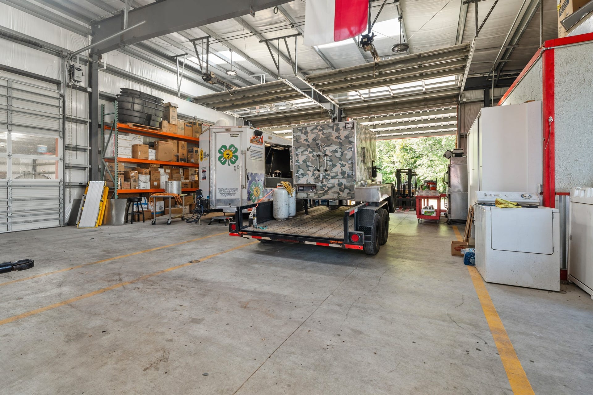 2576 County Road 144, Alvin, TX 77511 2576 County Road 144, Alvin, TX 77511