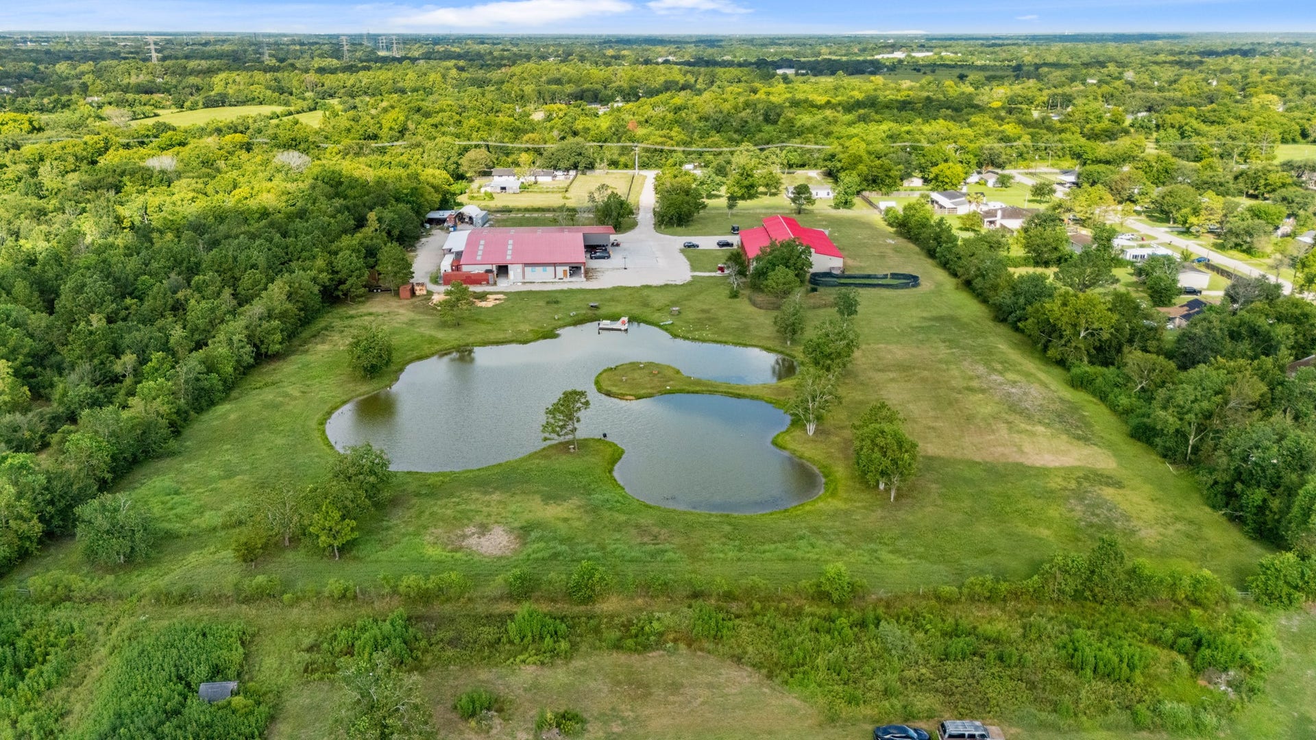 2576 County Road 144, Alvin, TX 77511 2576 County Road 144, Alvin, TX 77511