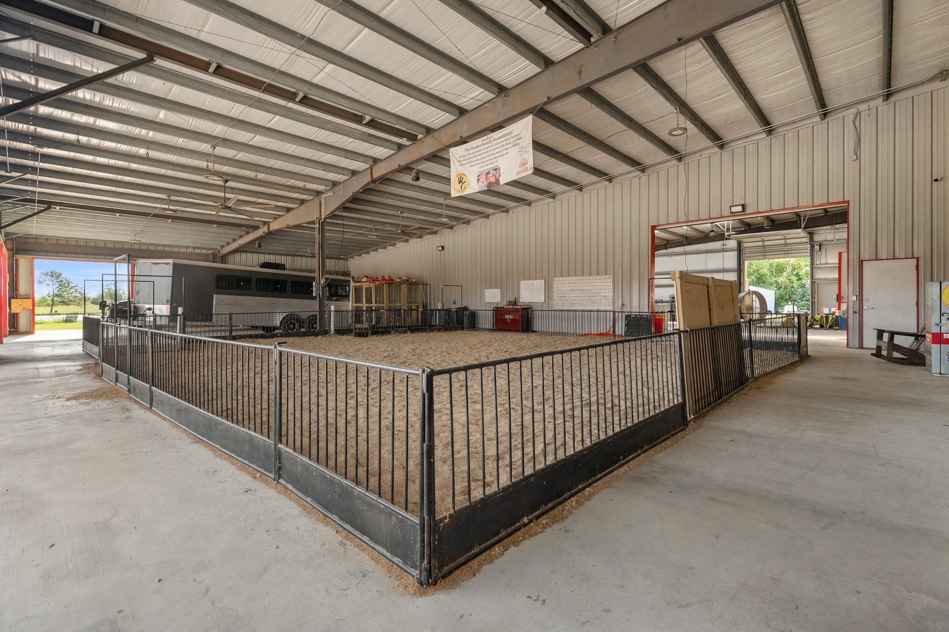 2576 County Road 144, Alvin, TX 77511 2576 County Road 144, Alvin, TX 77511